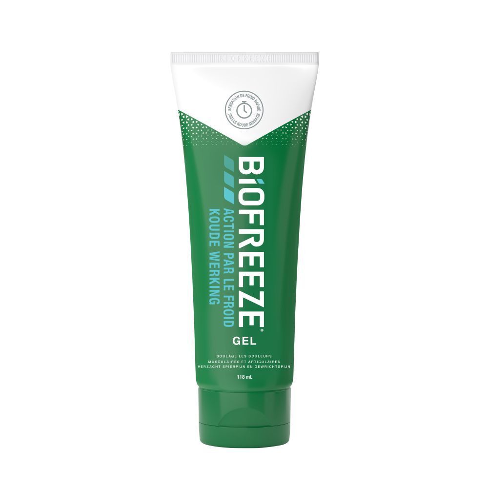 Groene tube met witte dop. Opschrift: Biofreeze Gel. Tekst in het Engels, Frans en Nederlands. Logo met groene driehoek.