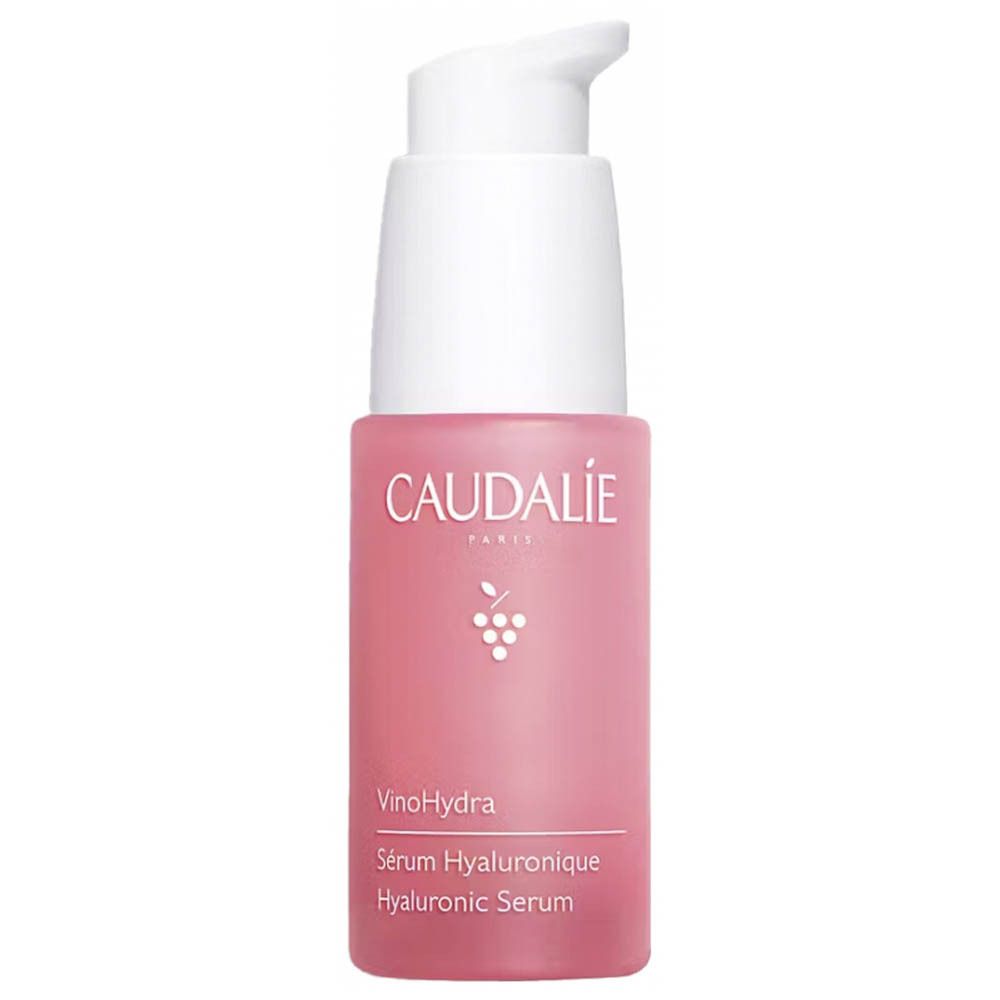 Rosa Flasche mit weißem Pumpkopf. Aufschrift Caudalie, VinoHydra, Sérum Hyaluronique, Hyaluronic Serum.