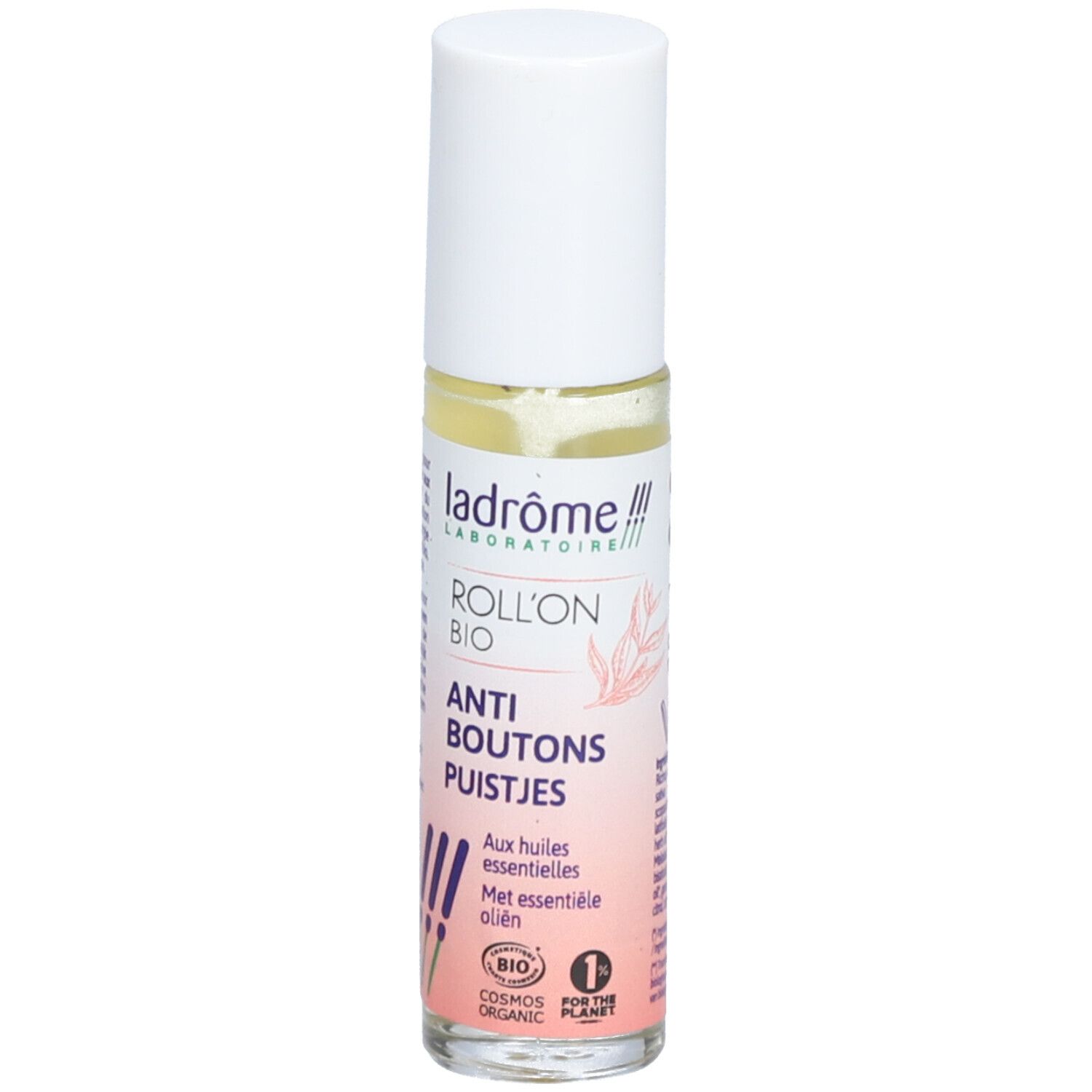 Roll-on incliné avec bouchon blanc. Inscription: Roll'on Anti-Boutons, Bio. Aux huiles essentielles. Certification COSMOS ORGANIC.