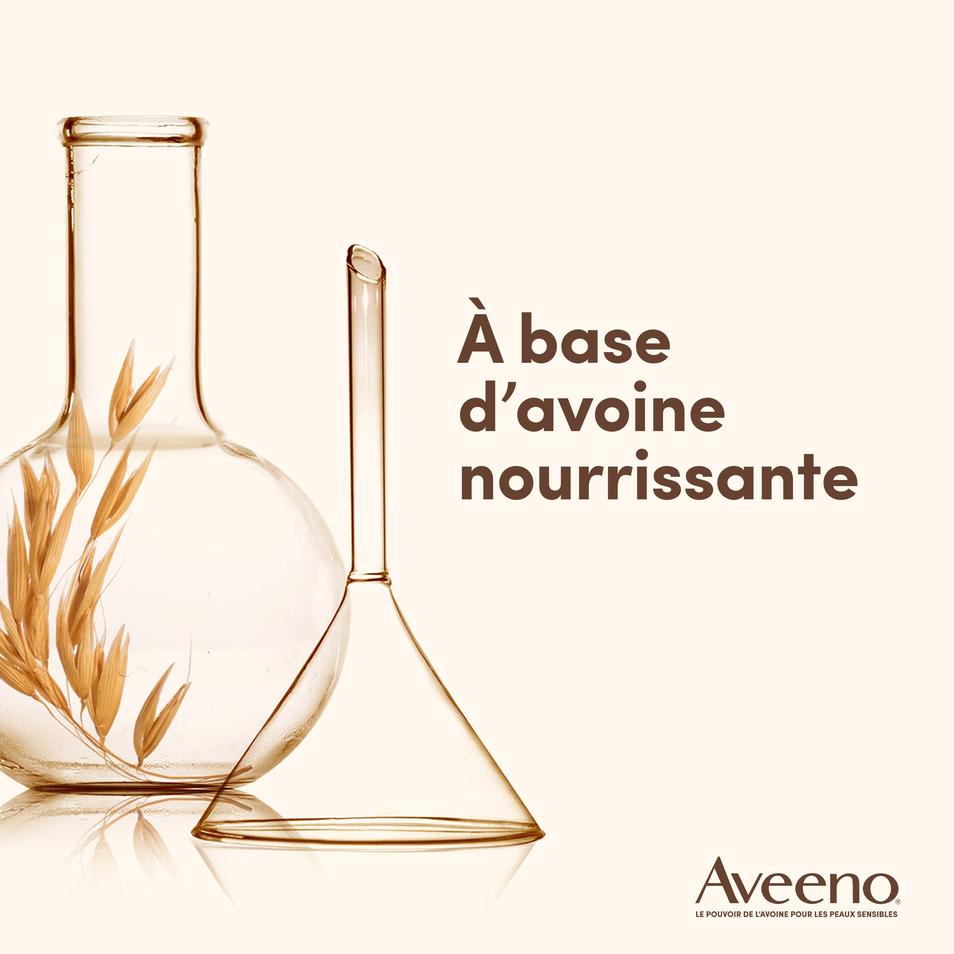 Verrerie de laboratoire avec avoine et entonnoir. Texte: À base d'avoine nourrissante.