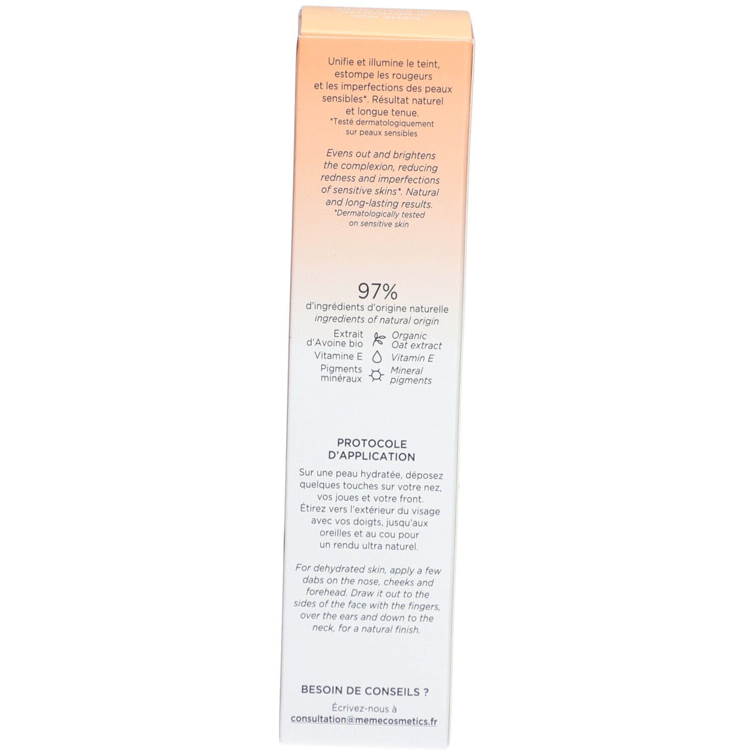Côté de l'emballage de la crème BB. Texte multilingue. Instructions d'utilisation et ingrédients.