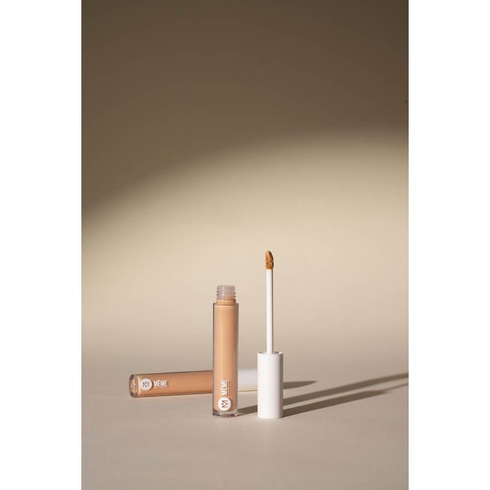 Plusieurs tubes de correcteur et BB crème. Marque Meme. Différentes teintes.