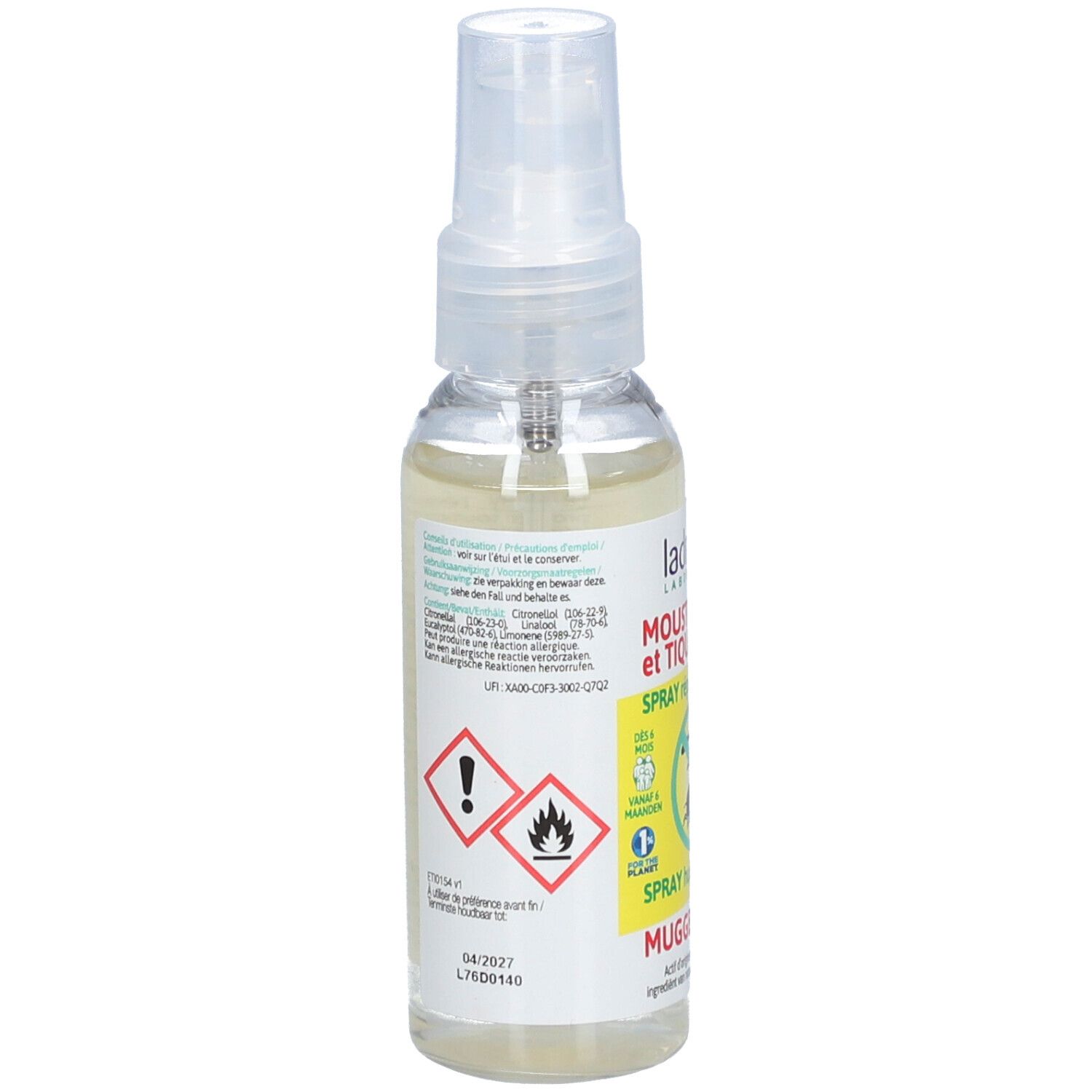 Sprayfles. Opschrift: Moustiques et Tiques, Spray répulsif cutané. Achterkant met tekst en waarschuwingssymbolen.