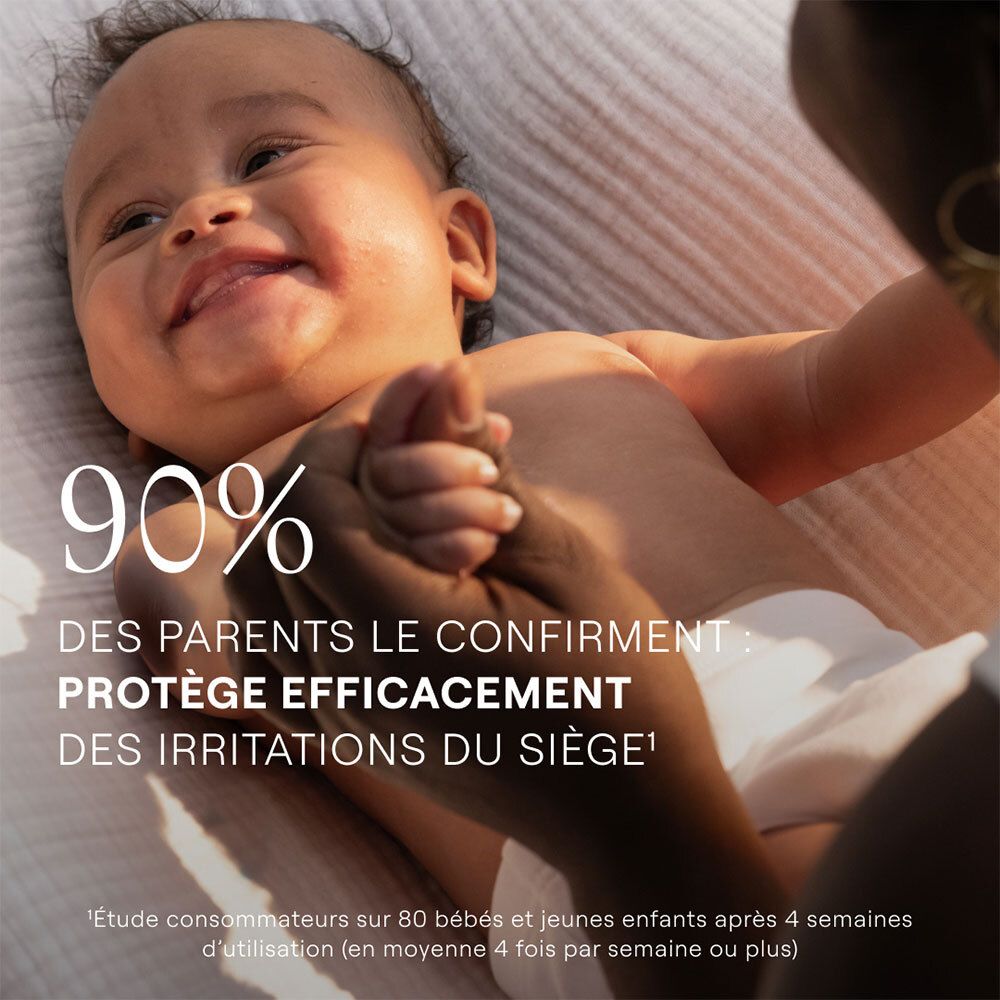 Bébé en couche, texte: 90% des parents confirment: Protège efficacement des irritations.