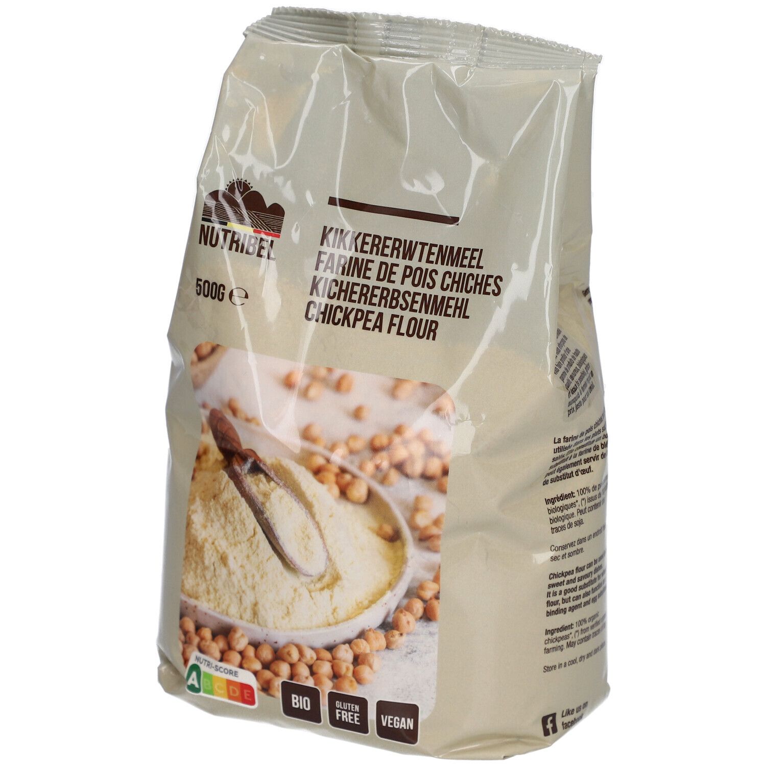 Zak met kikkererwtenmeel. Opschrift: Nutribel, Kikererwtenmeel, Farine de pois chiches, Kichererbsenmehl, Chickpea Flour. Bio, glutenvrij, vegan.