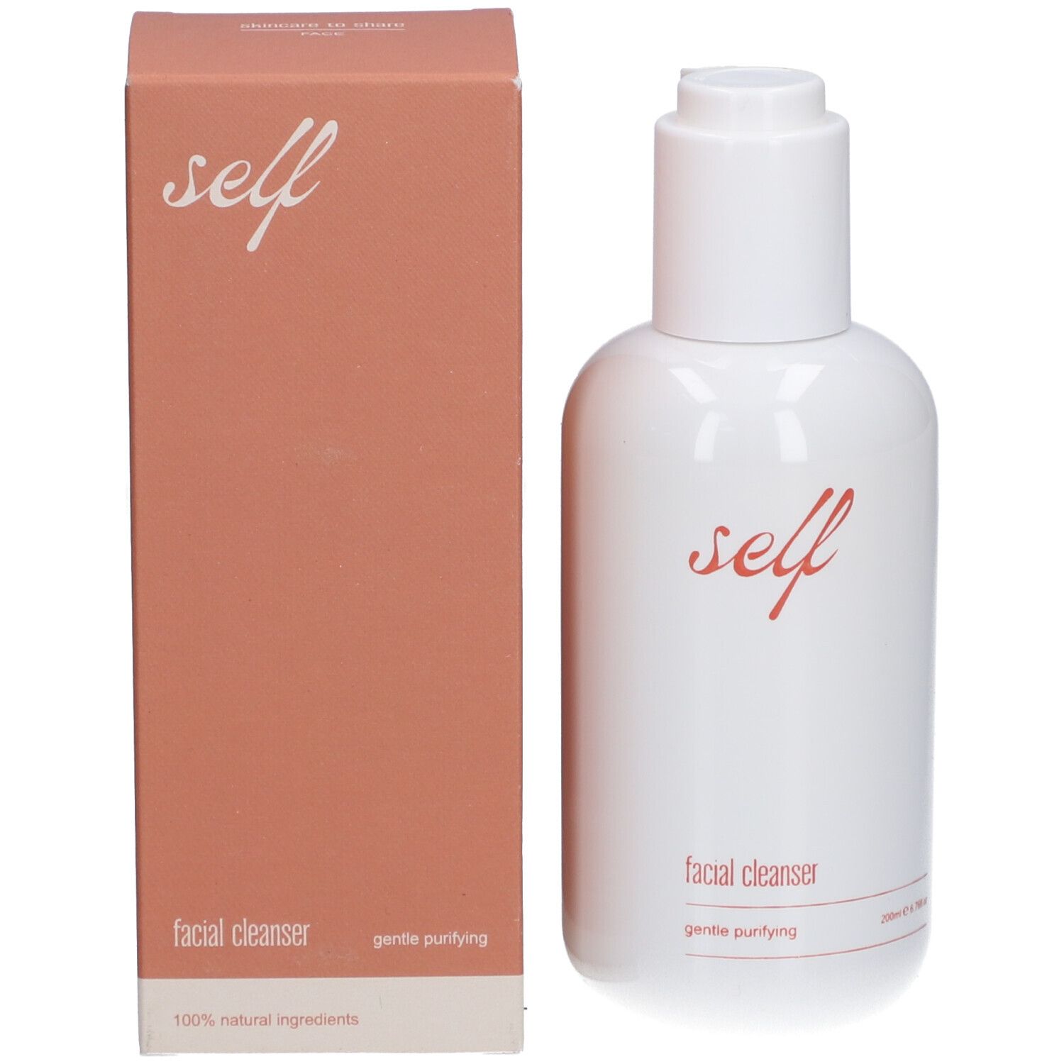 Productfles en verpakking. Roze verpakking met witte tekst "self" en "facial cleanser". Opschrift "gentle purifying".