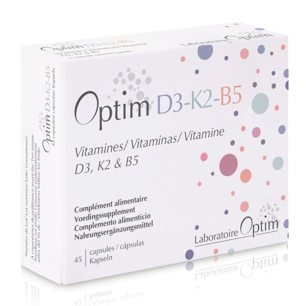 Weißer Karton mit Optim D3-K2-B5. Aufschrift: Vitamine D3, K2 & B5. 45 Kapseln. Laboratoire Optim Logo.