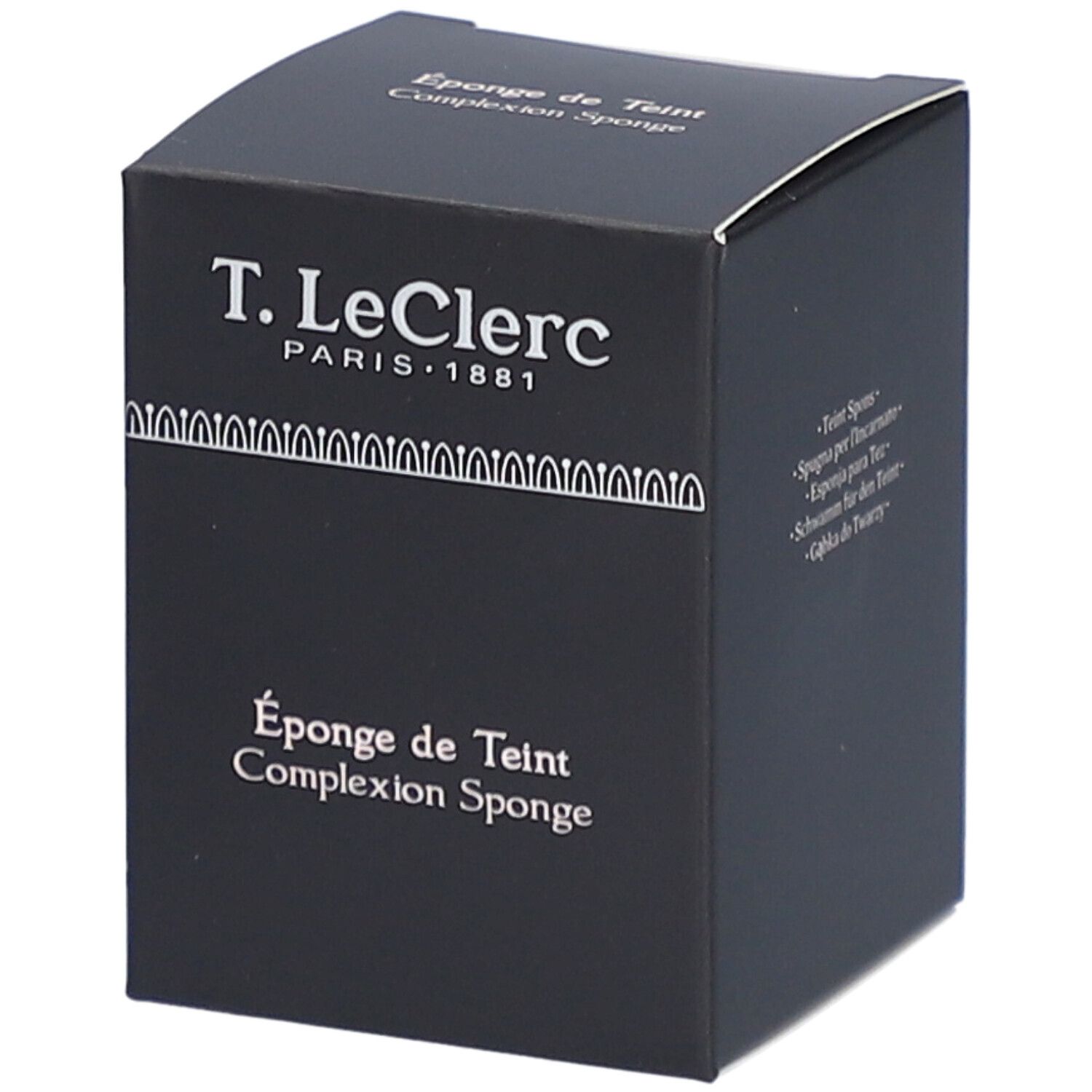 Zwarte doos. Opschrift: T. LeClerc Paris 1881. Éponge de Teint Complexion Sponge.