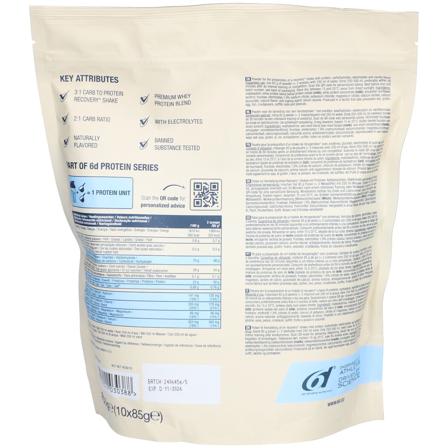 Achterkant van de zak. Tekst: Key Attributes, 2:1 Carb to Protein, Premium Whey Protein Blend, met elektrolyten. QR-code en voedingswaarde.