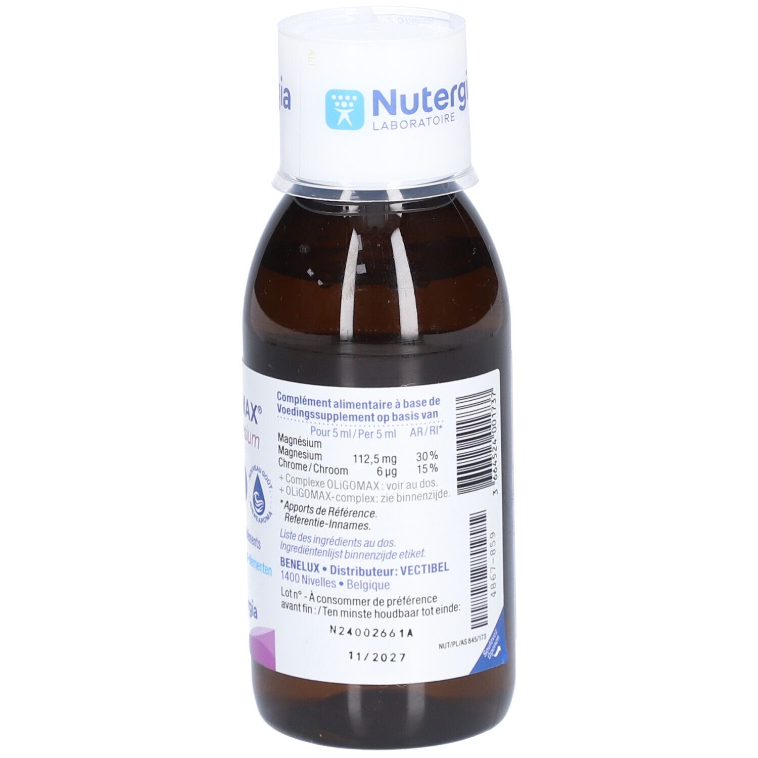 Bruine fles met witte dop. Opschrift: Oligomax Magnesium, NUTERGIA Laboratoire. 150 ml.