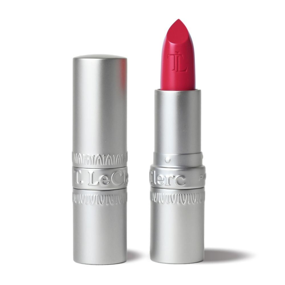 T.LeClerc Satin Grace 64 lipstick, open en dicht. Zichtbaar: rode lipstick in zilveren huls.