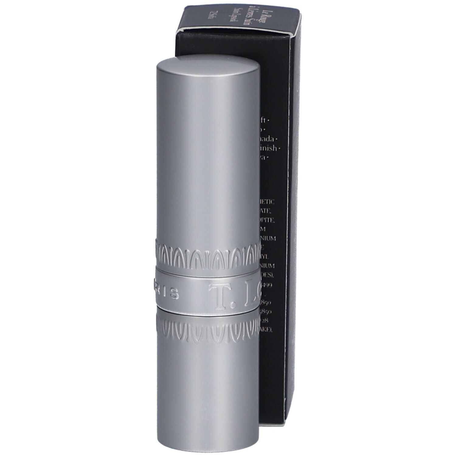 Lippenstift und Verpackung. Silberfarbener Lippenstift, schwarze Verpackung mit Text.