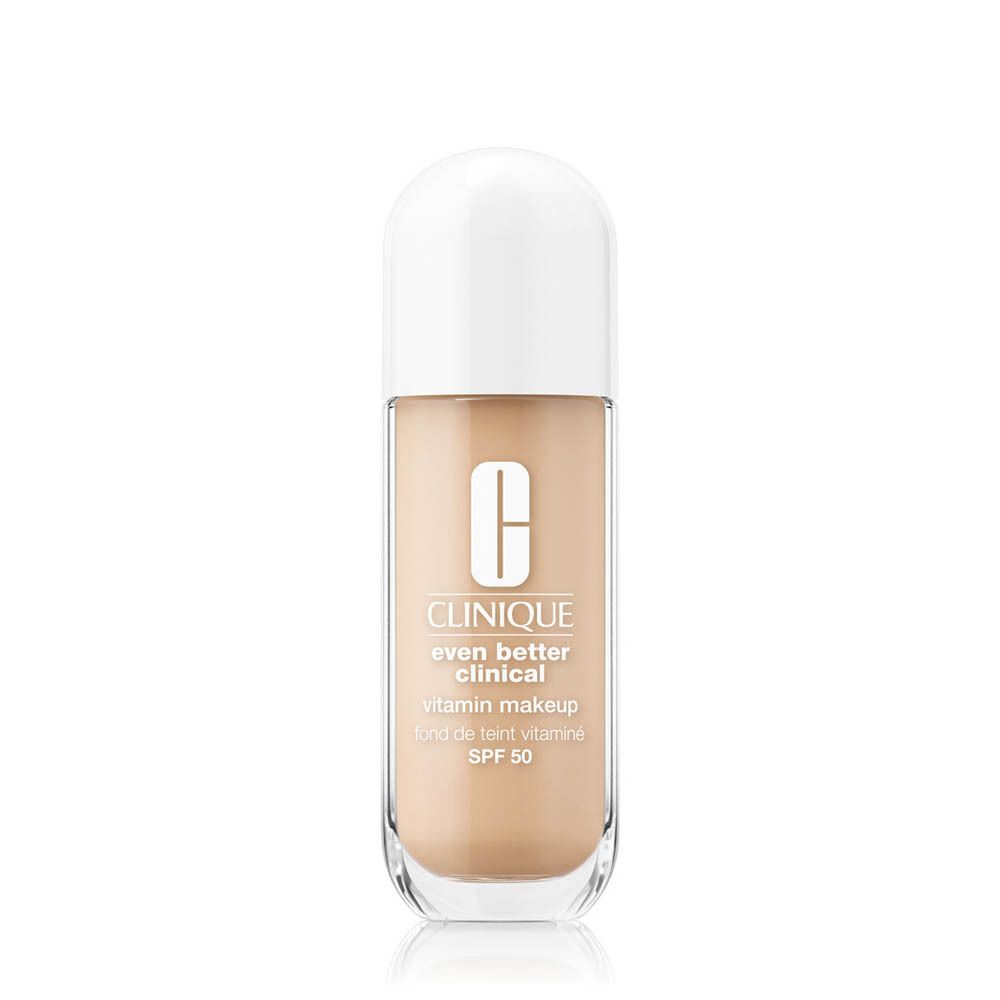 Clinique Even Better Clinical Vitamin Makeup SPF 50. Flacon de fond de teint beige, bouchon blanc.