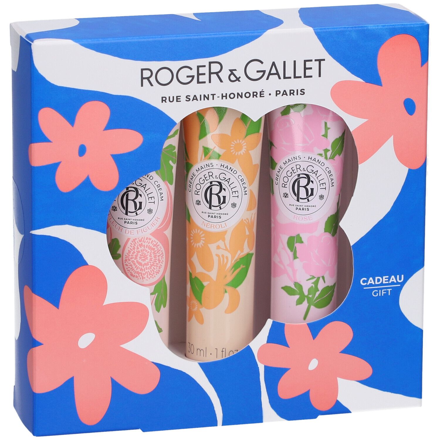 Geschenkset mit drei Handcremes. Blaue Verpackung mit Blumenmuster und Sichtfenster. Marke Roger & Gallet.
