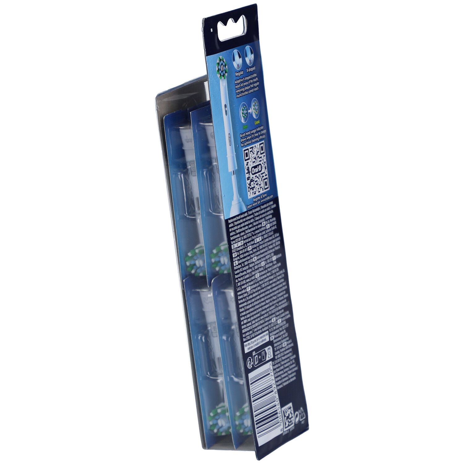 Achterkant van de Oral-B Pro Cross Action verpakking met navullingen. Bevat informatie en QR-code.