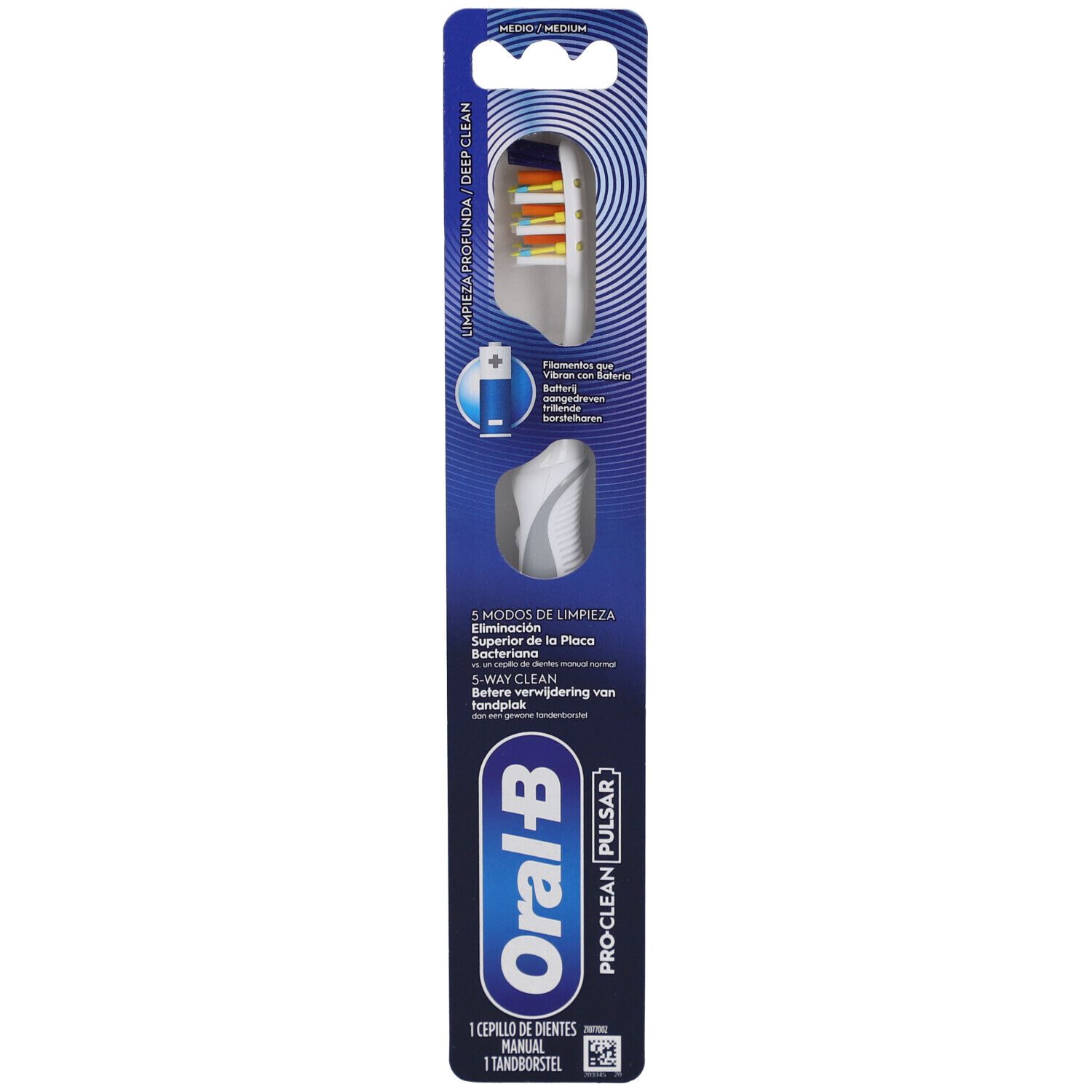 Brosse à dents dans un emballage blister. Manche blanc, soies orange. Texte: Oral-B Pro-Clean Pulsar.