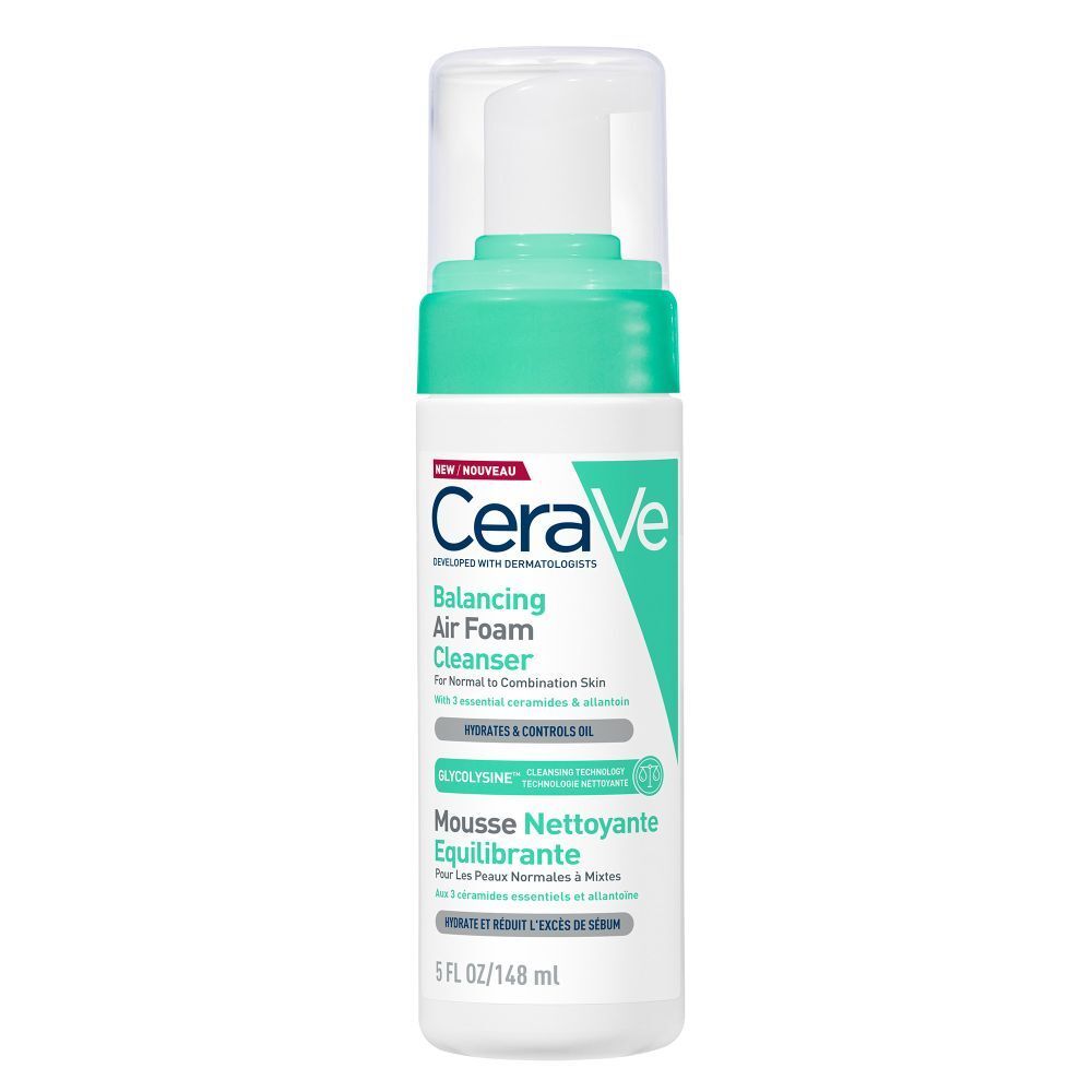 CeraVe Balancing Air Foam Cleanser. Flacon blanc, bouchon vert. Texte en anglais et français.