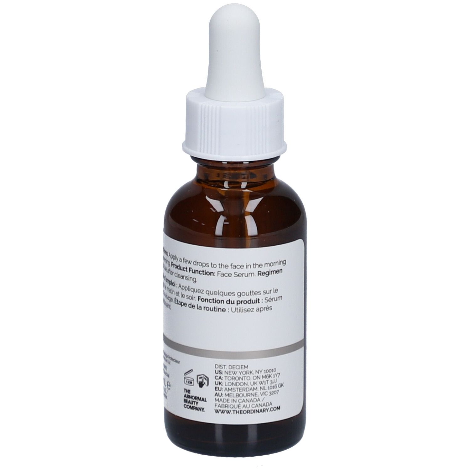 Braune Glasflasche mit weißem Tropfer. Etikett mit Produktinformationen. Marke: The Ordinary. GF 15% Solution Serum.