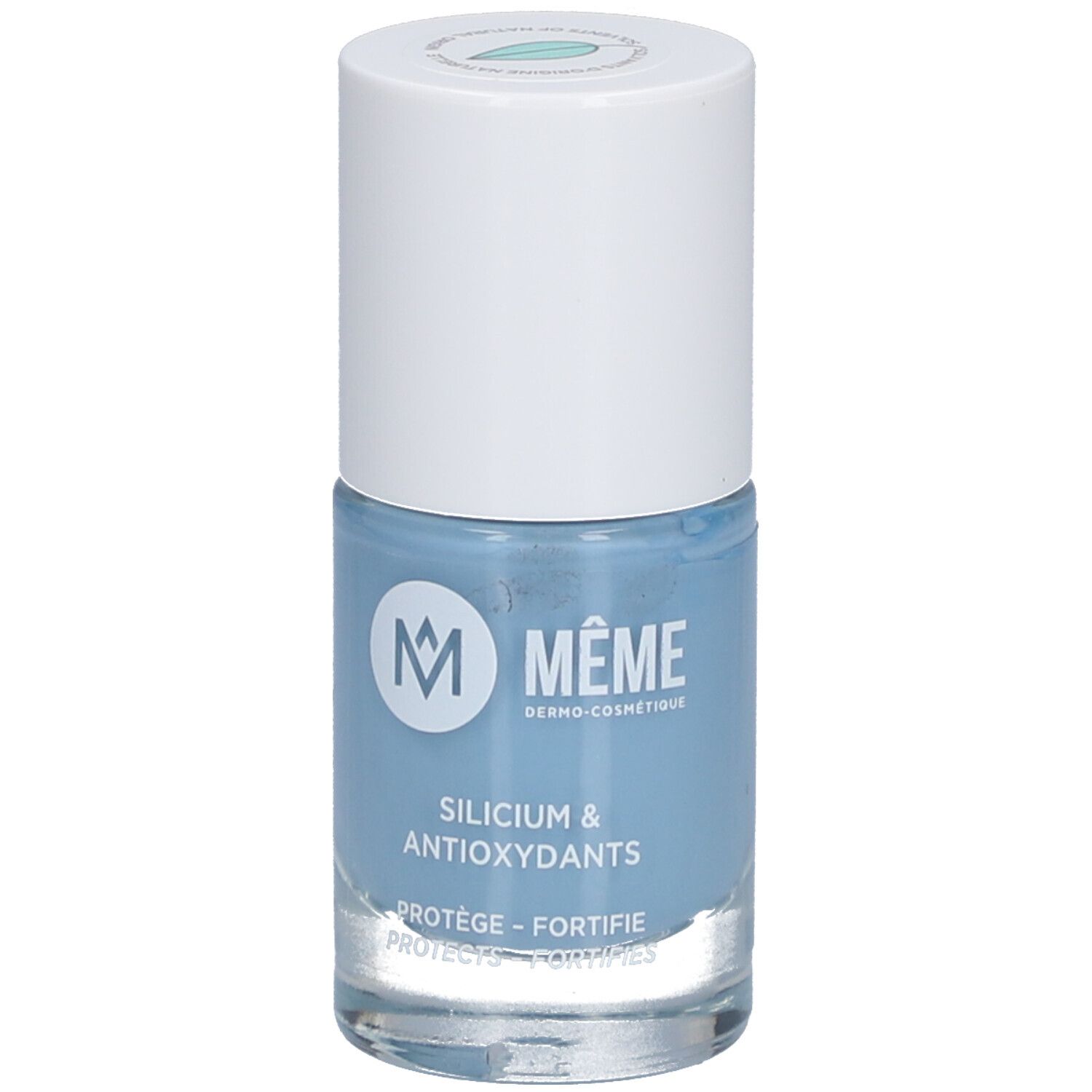 Flacon de vernis à ongles bleu clair MÊME. Inscription: Silicium & Antioxydants. Protège et fortifie.