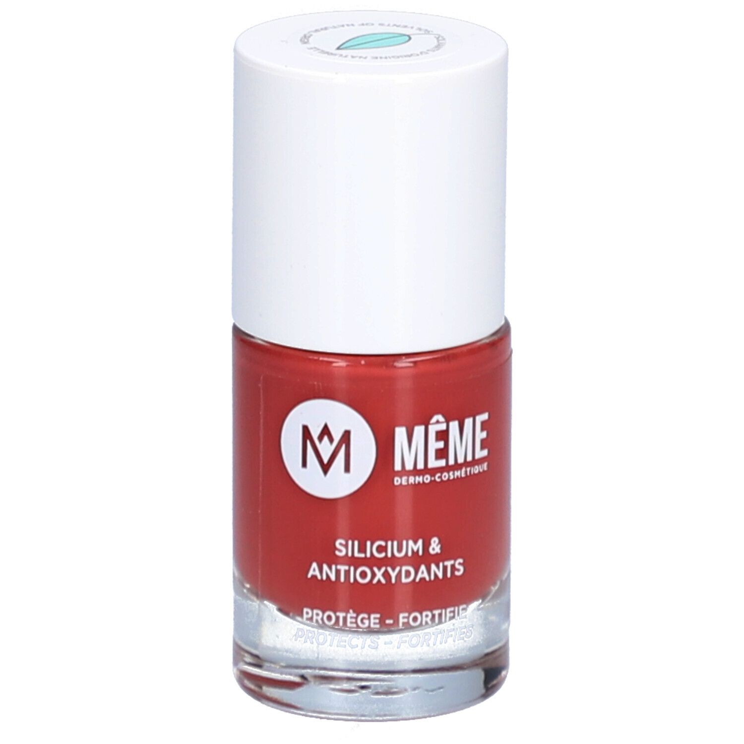 Flacon de vernis à ongles rouge. Bouchon blanc avec logo. Inscription : Silicium & Antioxydants. Marque : MÊME.