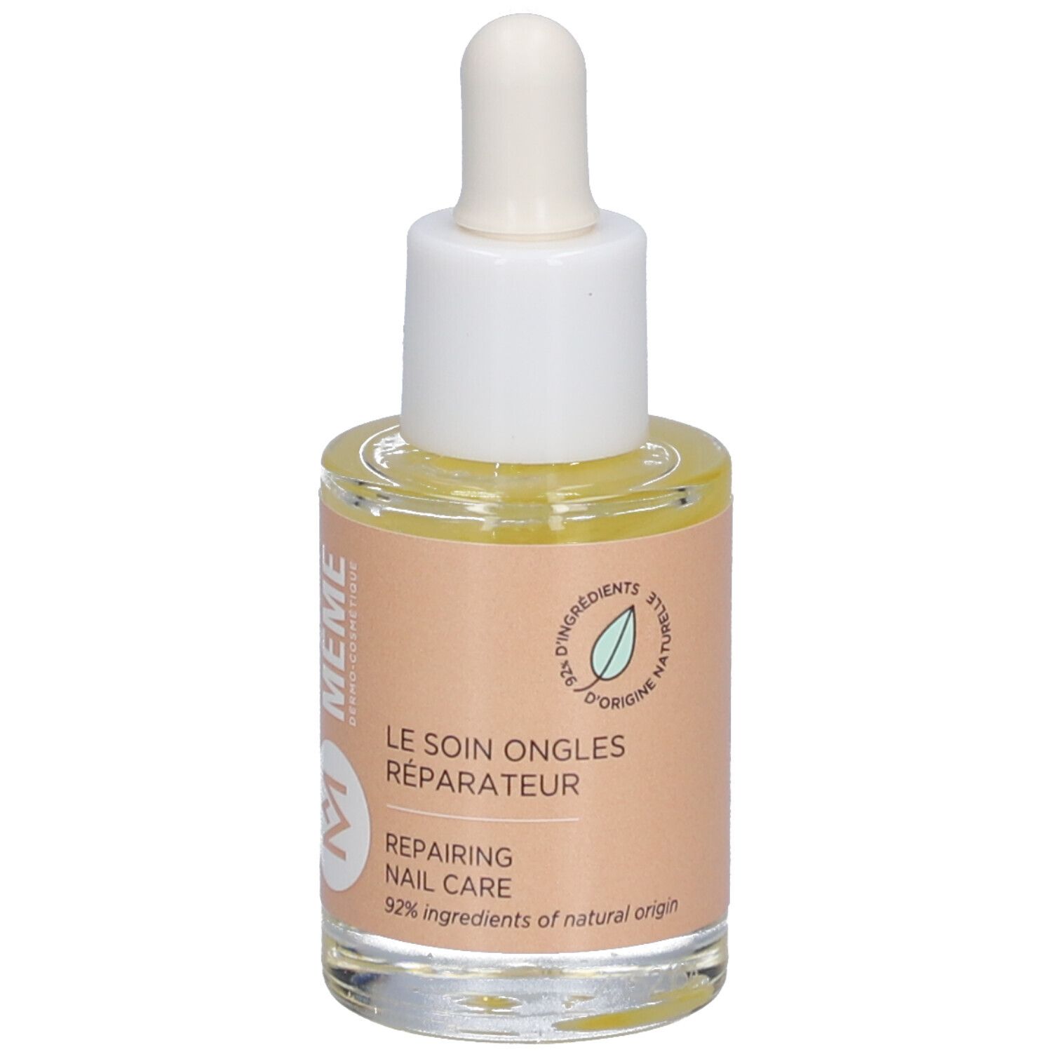 Flacon en verre avec pipette. Étiquette avec texte: LE SOIN ONGLES RÉPARATEUR, REPAIRING NAIL CARE, 92% ingrédients d'origine naturelle.