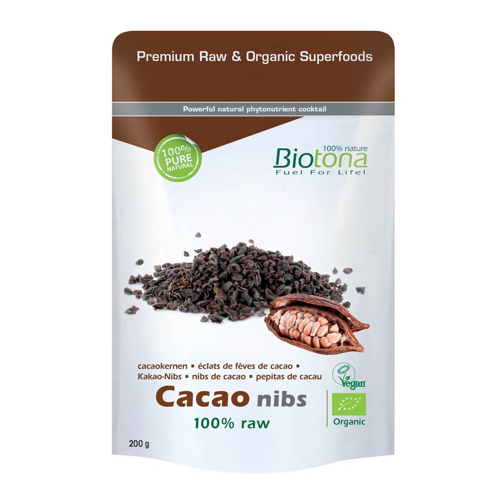 Zak Biotona Bio Kakaonibs. Opschrift: Cacao nibs, 100% raw, 200g. Boven: Premium Raw & Organic Superfoods. Logo's: 100% Pure Natural, Vegan, Organic.