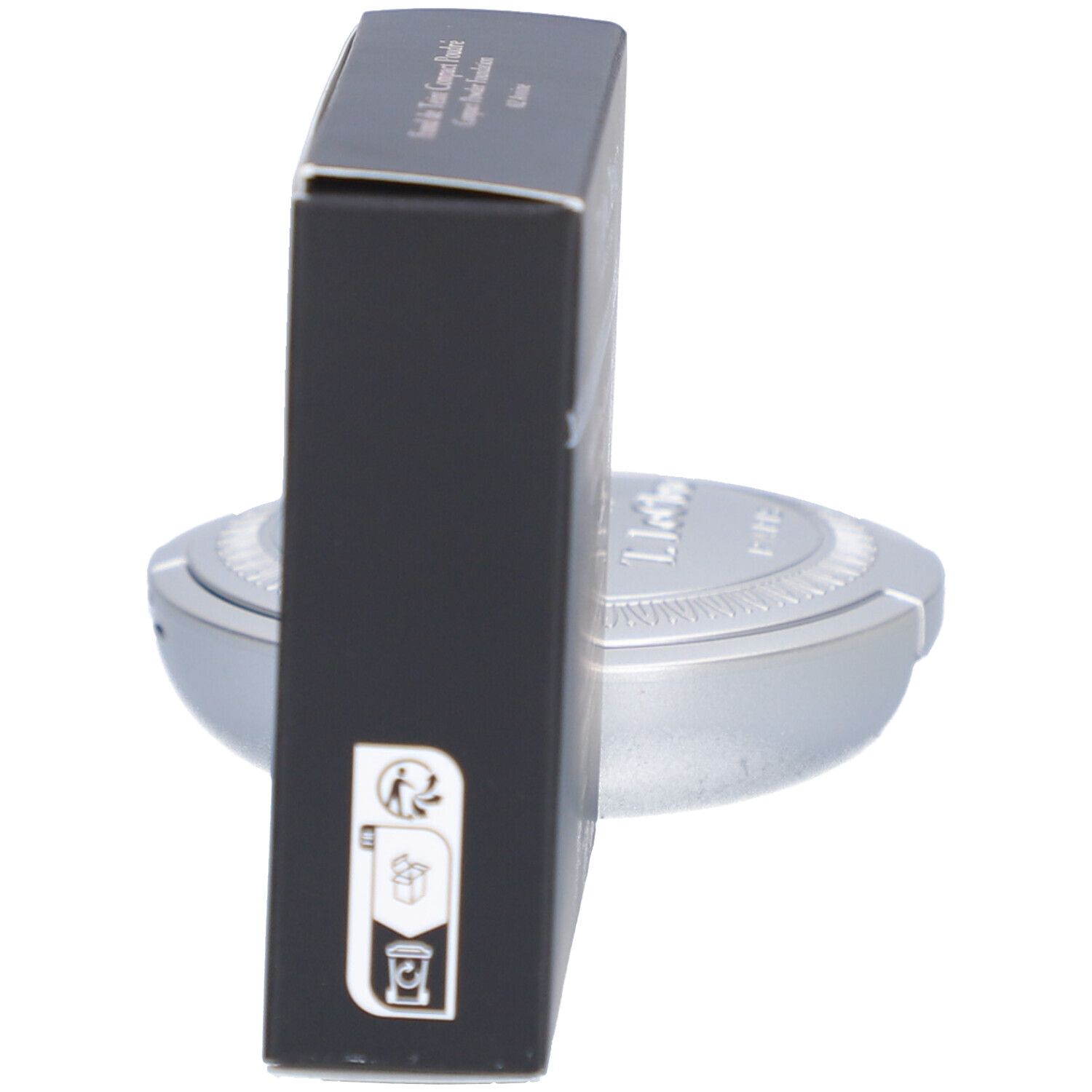 Schwarze Produktverpackung, seitliche Ansicht. Informationen und Logos auf der Verpackung.