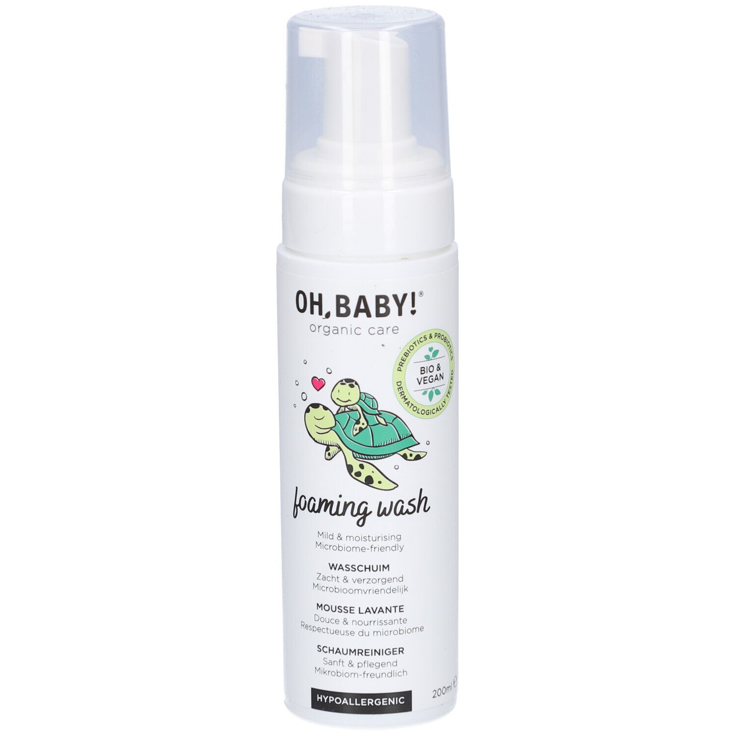 Weiße Flasche mit Pumpverschluss. Aufschrift: OH, BABY! organic care, foaming wash. Abbildung einer Schildkröte. Bio & Vegan Siegel.