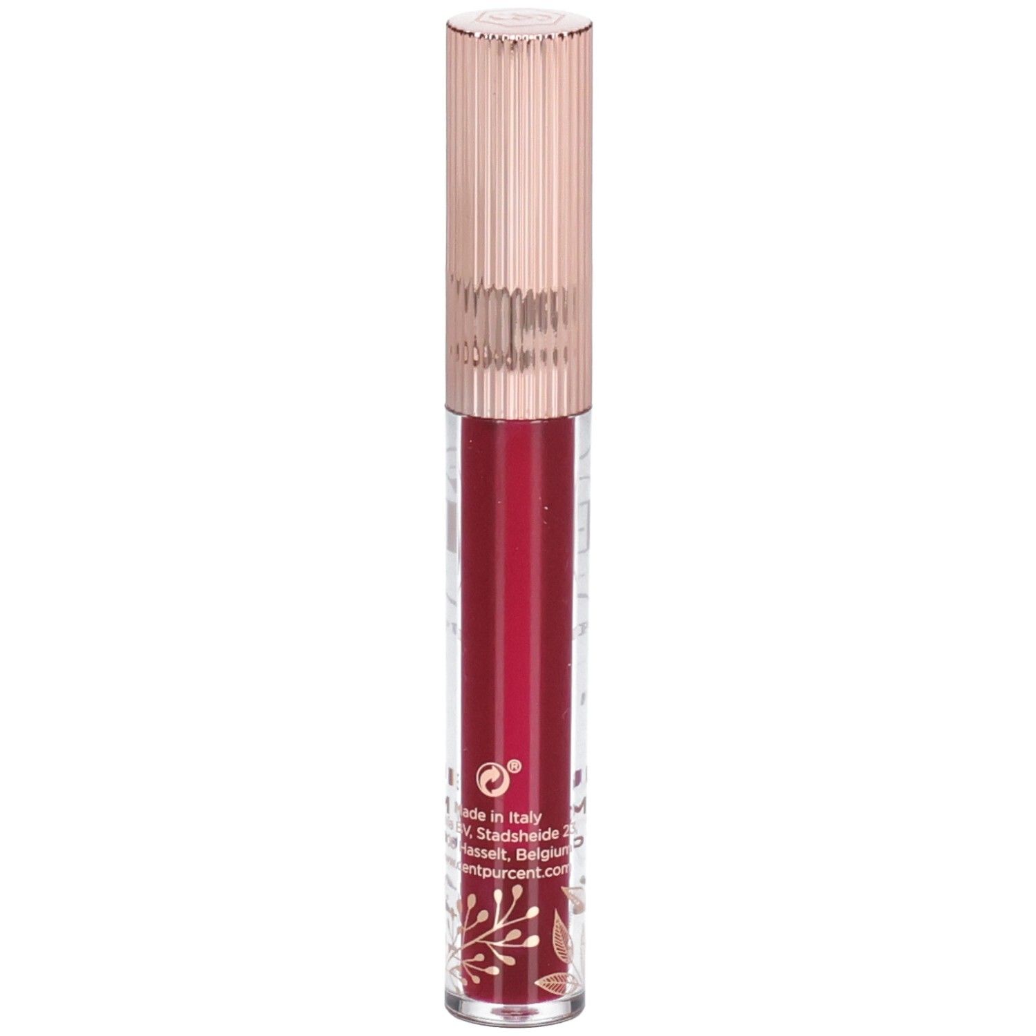 Lippenöl in einer transparenten Flasche mit roségoldfarbenem Deckel. Der Inhalt ist rot. Auf der Flasche sind goldene Verzierungen zu sehen.