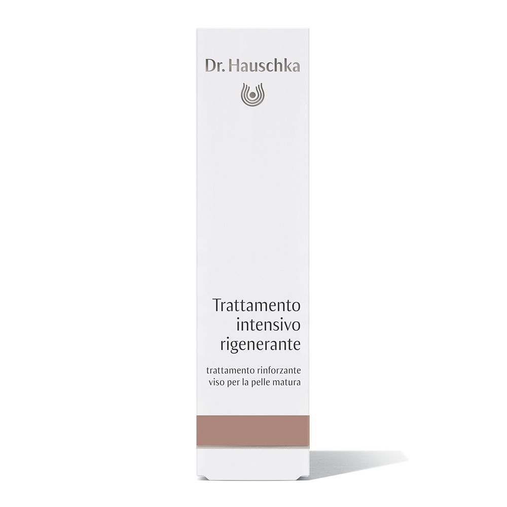 Witte verpakking met opschrift: Dr. Hauschka, Trattamento intensivo rigenerante, trattamento rinforzante viso per la pelle matura.