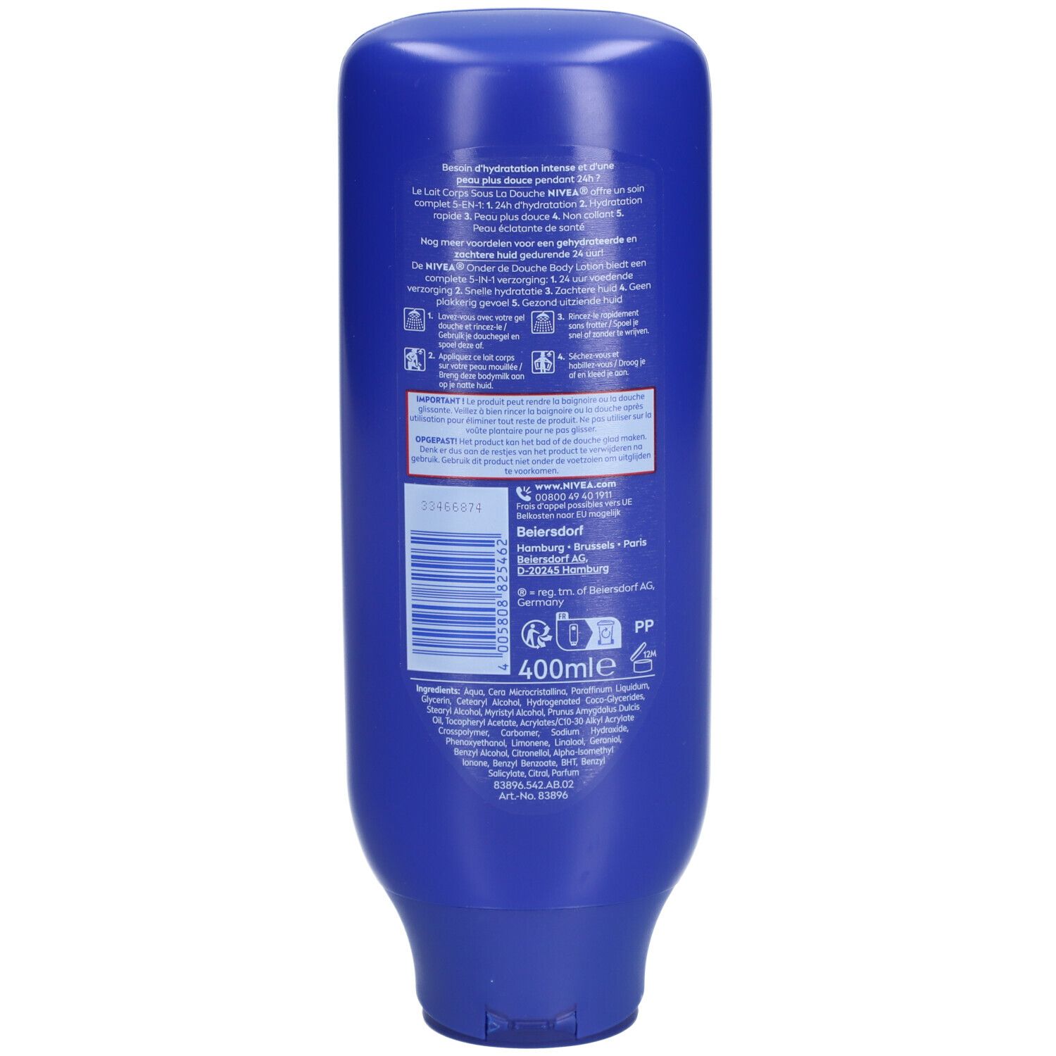 Rückseite der blauen Flasche NIVEA Body Milk unter der Dusche. Text und Barcode sichtbar.