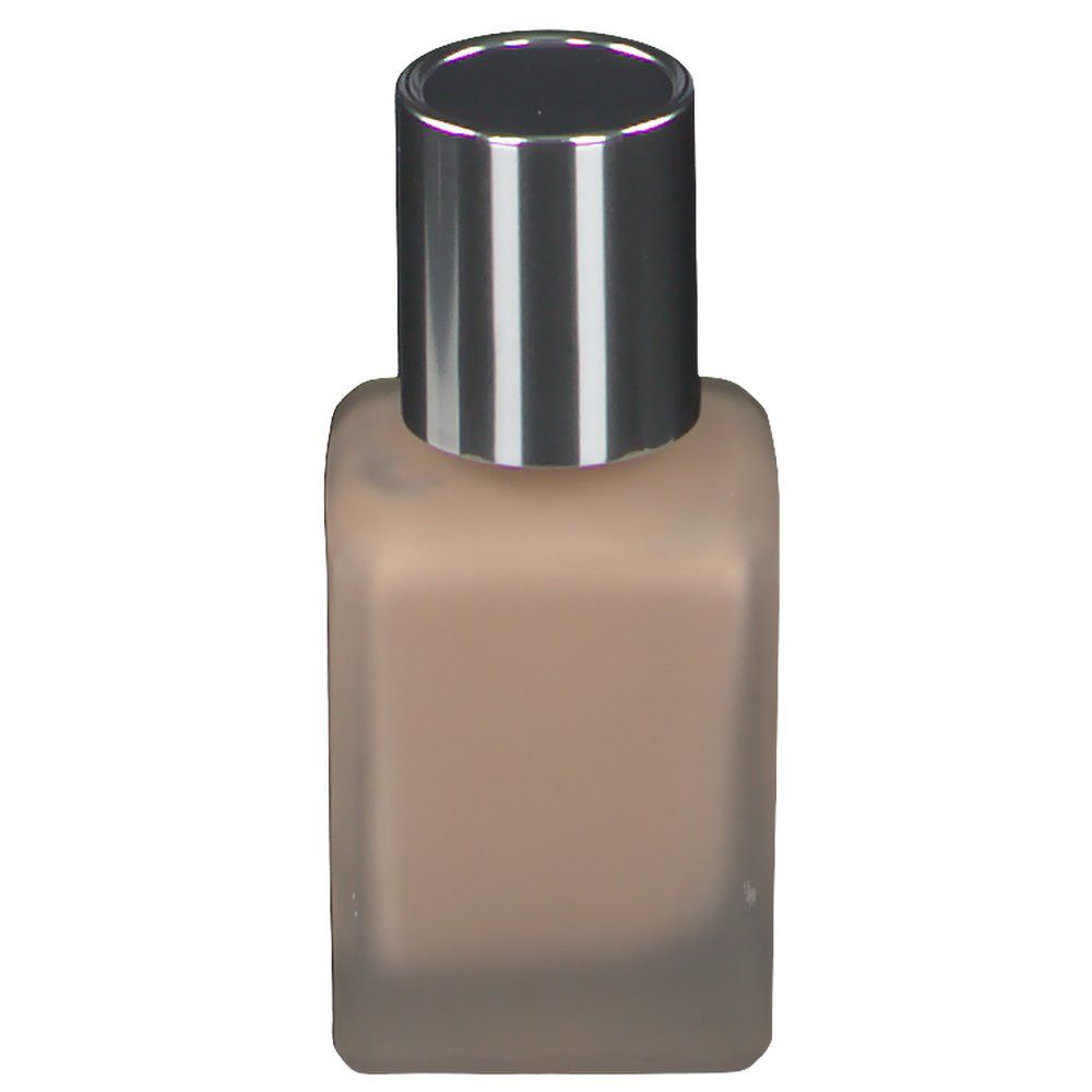 Make-up-Flakon, quadratische Form, silberfarbener Deckel. Farbton des Make-ups sichtbar. Keine weiteren Details.