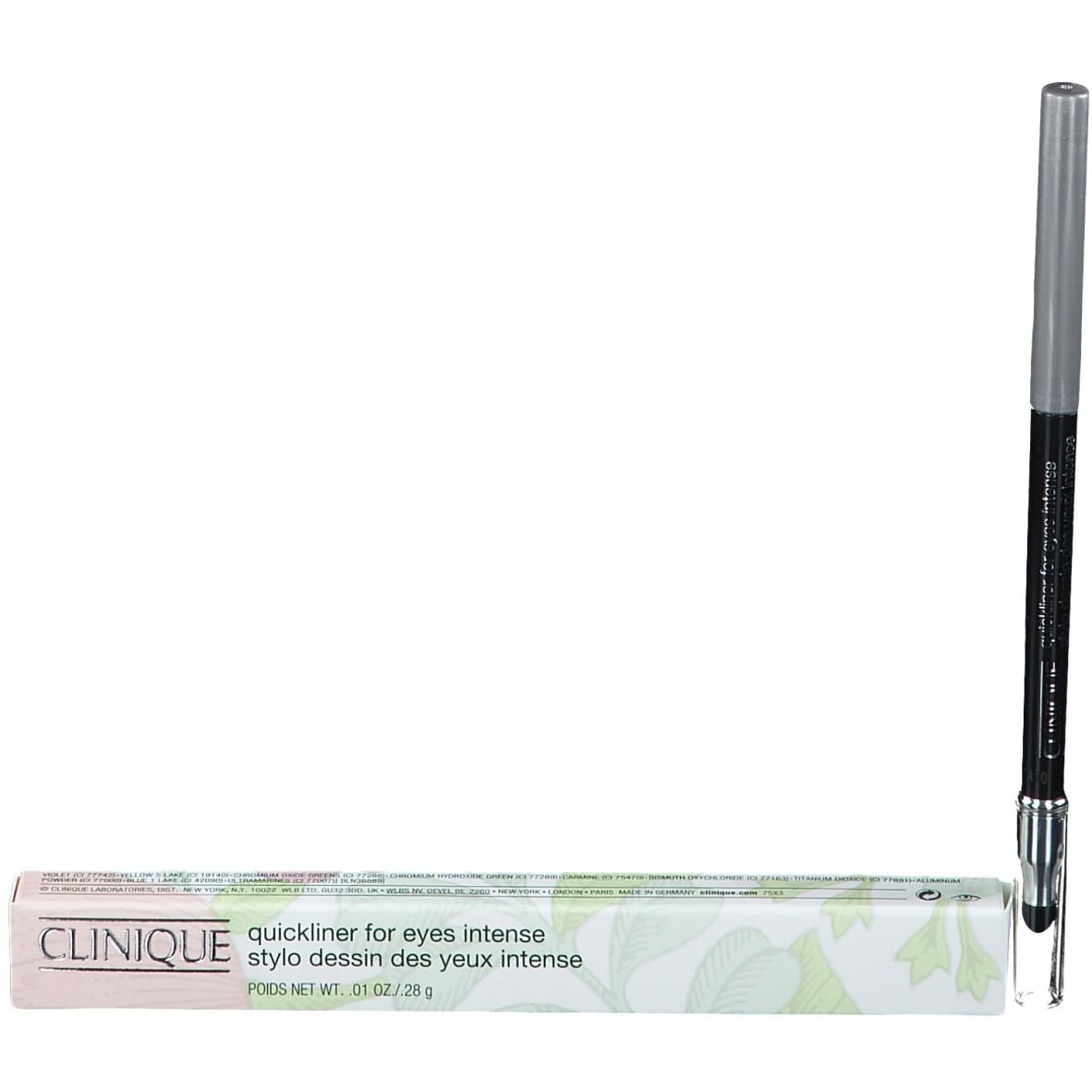 Eyeliner-Stift und Verpackung. Schwarzer Stift mit silberner Kappe. Verpackung mit Markenname und Produktbezeichnung.