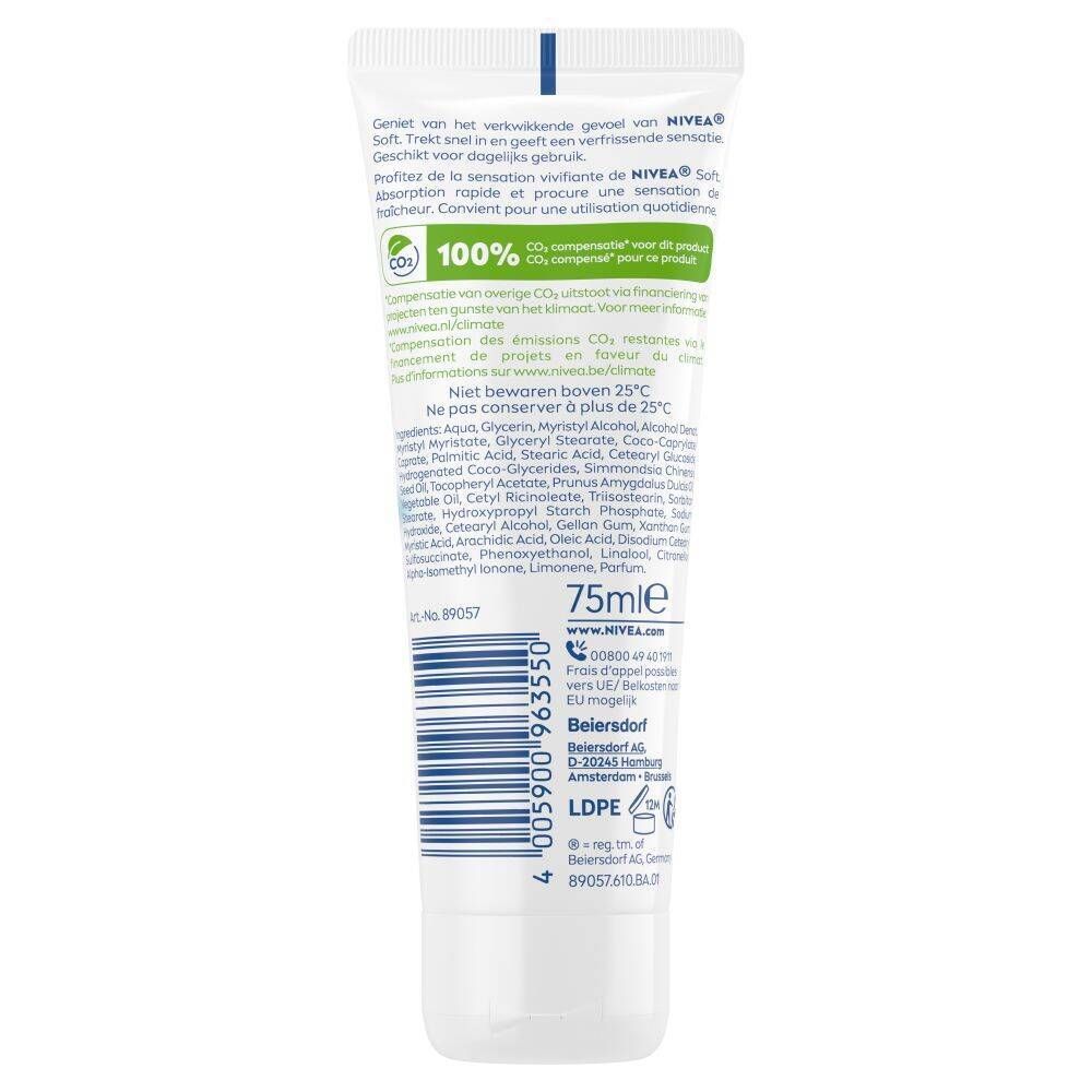 Achterkant van een witte tube. NIVEA Soft, 75ml. Tekst met ingrediënten en CO2-compensatie.