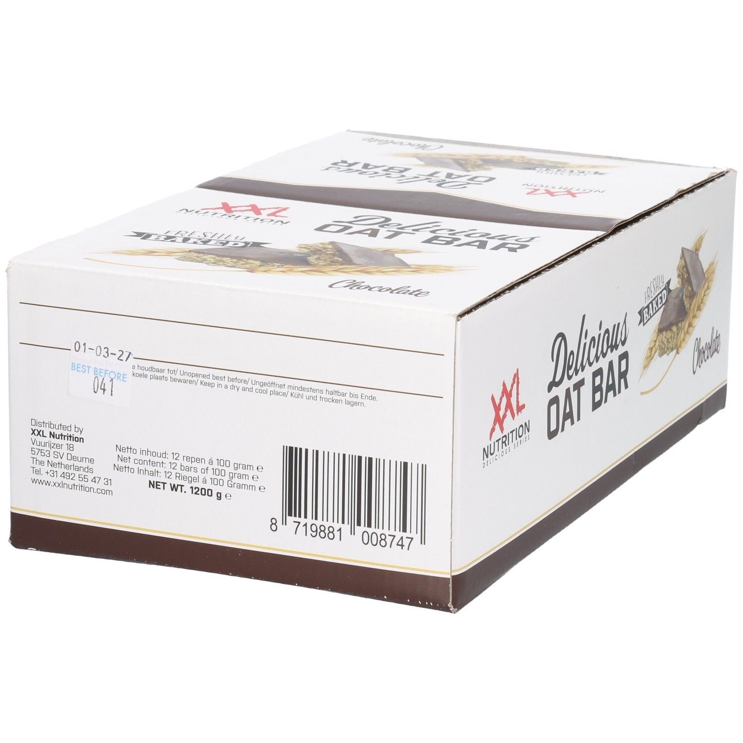 Boîte en carton de barres d'avoine XXL Nutrition Delicious Oat Bar Chocolat. Code-barres et informations produit. Emballage blanc.