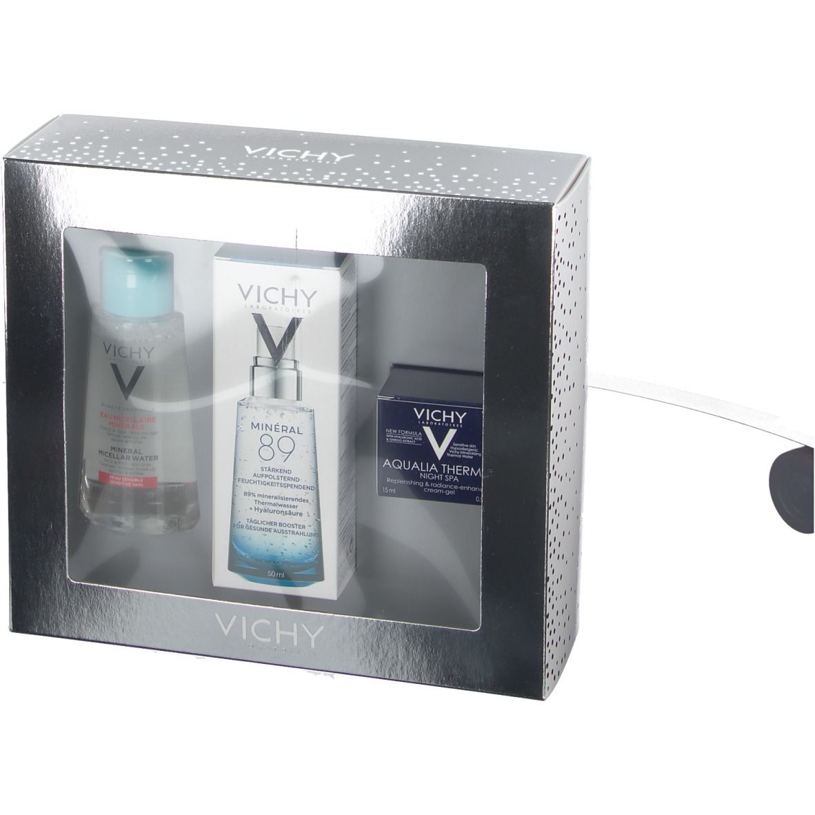 Geschenkverpakking met drie Vichy producten. Transparant venster. Vichy logo.