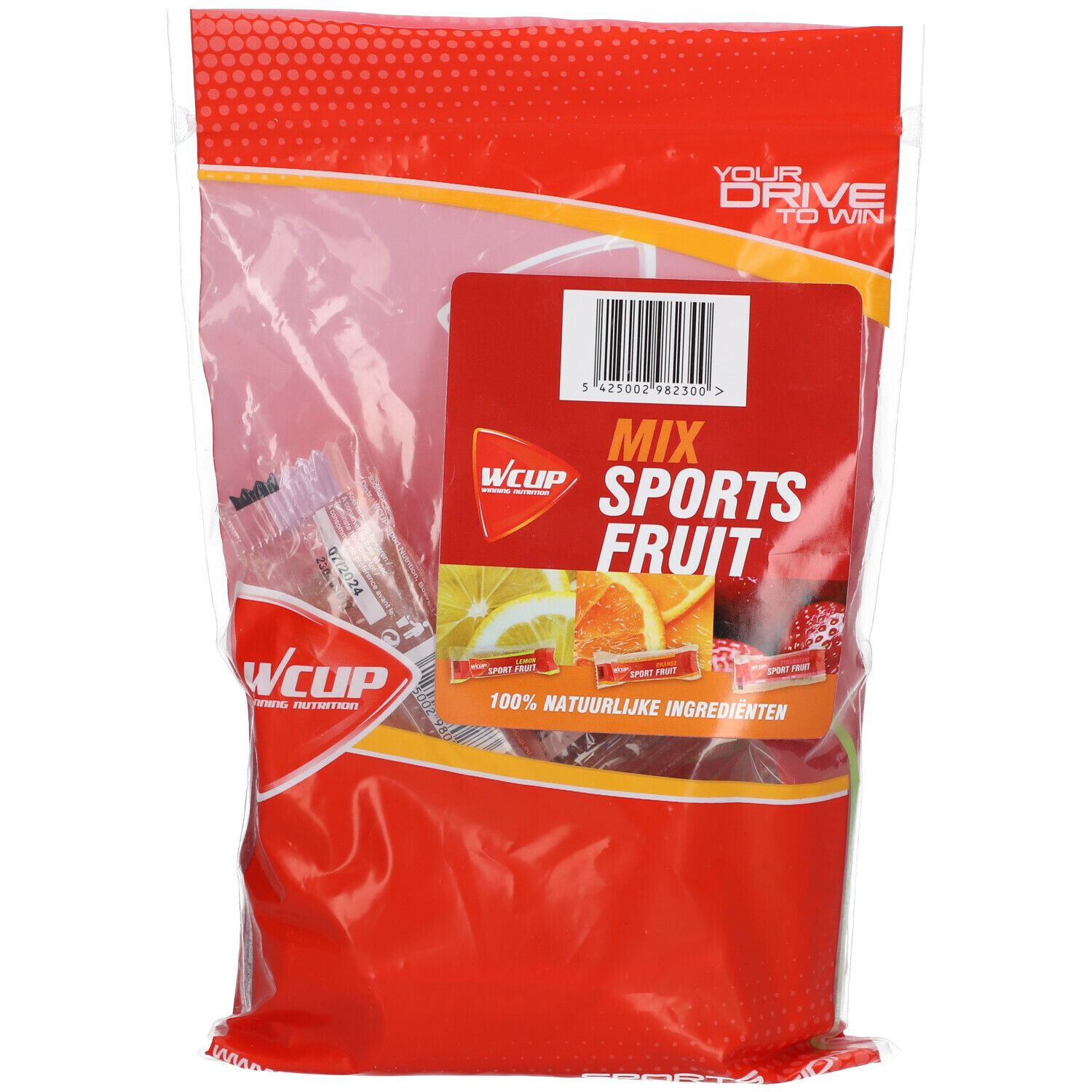 Transparante zak met WCUP Sports Fruit Mix. Rode sticker met productinfo en fruitafbeeldingen. Bevat kleine zakjes.