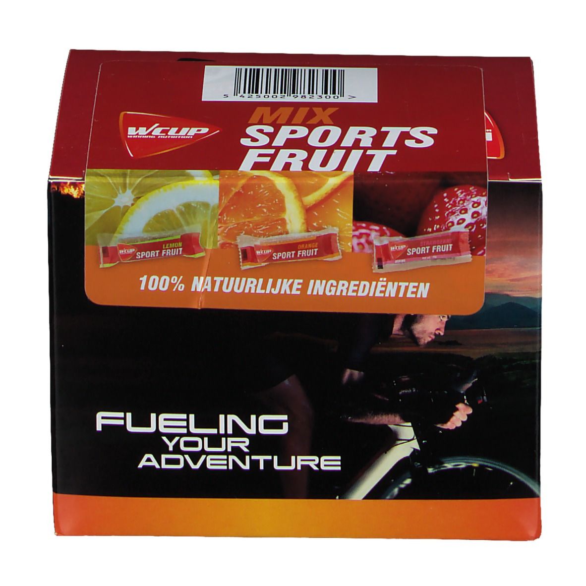 Doos met WCUP Sports Fruit Mix. Rode en zwarte kleuren. Afbeelding van een fietser. Productnaam en logo.