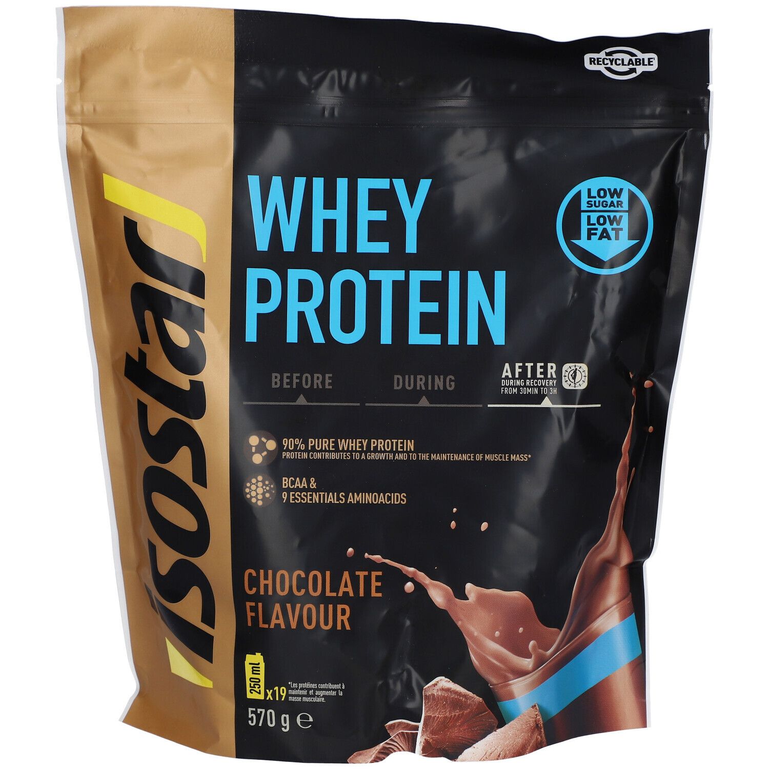 Beutel mit Whey Protein Schokoladengeschmack. Marke Isostar. Enthält 570g. Mit Aufdruck 'Low Sugar, Low Fat'.