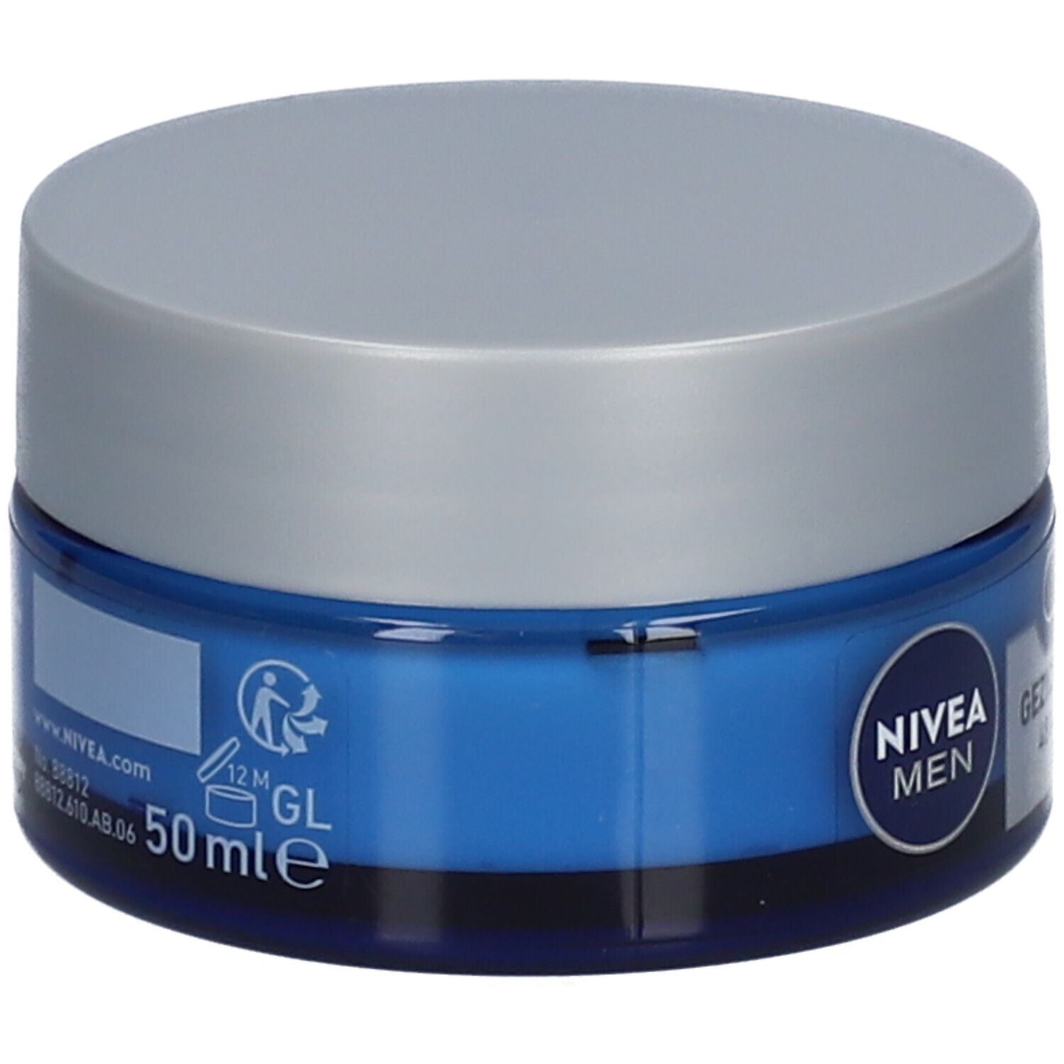 Blaue Creme-Dose mit silbernem Deckel. Aufschrift: NIVEA MEN, Gesichtscreme, 50 ml.