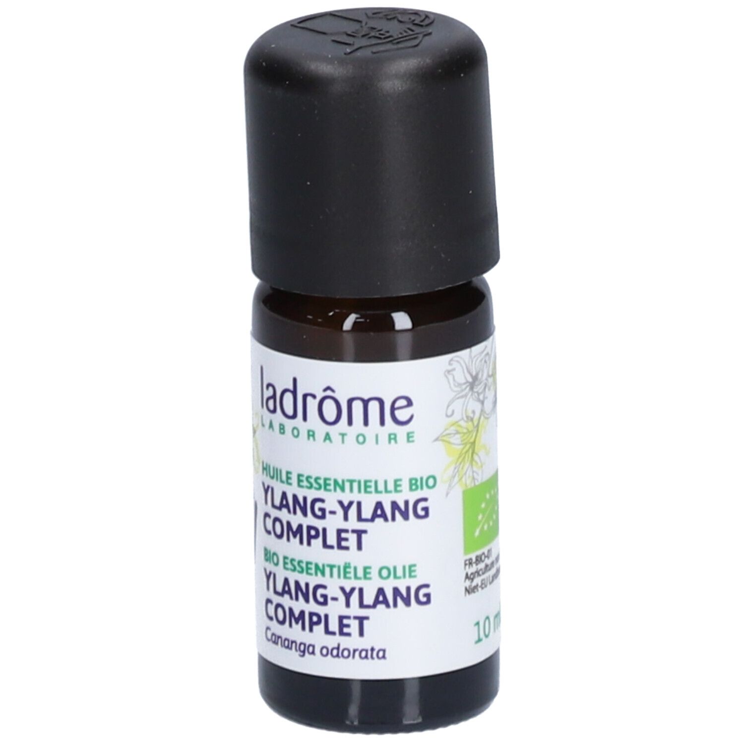 Bruine glazen fles met zwarte dop en etiket. Ylang-Ylang staat op het etiket.
