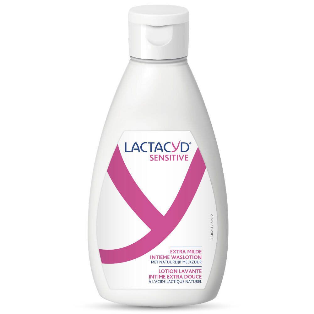 Flacon blanc avec bouchon blanc. Inscription Lactacyd Sensitive et logo Y rose. Texte : Lotion lavante intime extra douce.