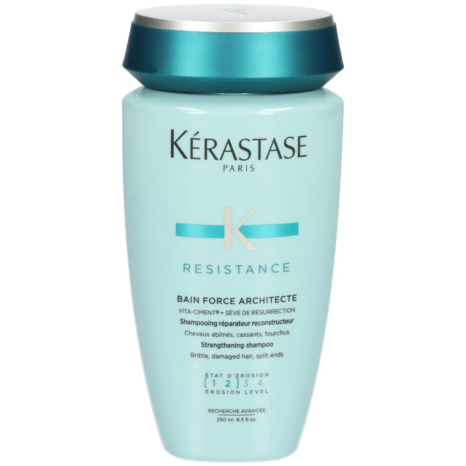 Hellblaue Kérastase Flasche mit türkisfarbenem Deckel. Stärkendes Shampoo für geschädigtes Haar.