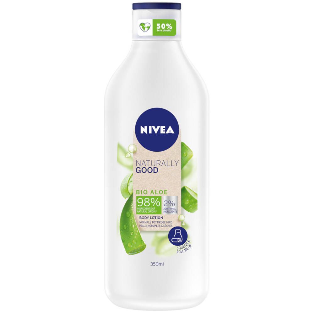 Bouteille blanche NIVEA Naturally Good. Illustration d'aloe vera. Logo 50% recyclé. Inscription "Body Lotion".