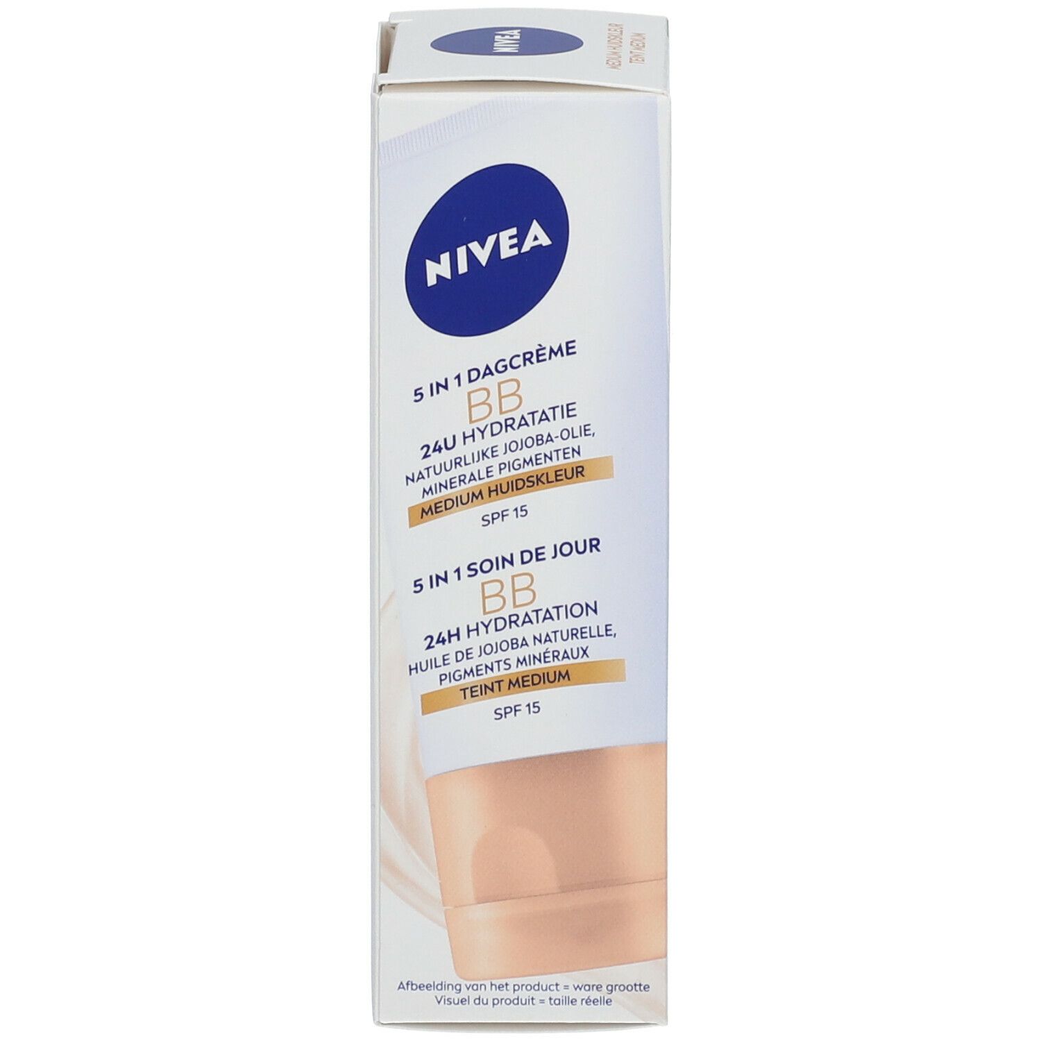 Produktverpackung, Schachtel. NIVEA-Logo, 5 in 1 Tagescreme BB, 24H Hydratation, Medium Hautskleur SPF15.