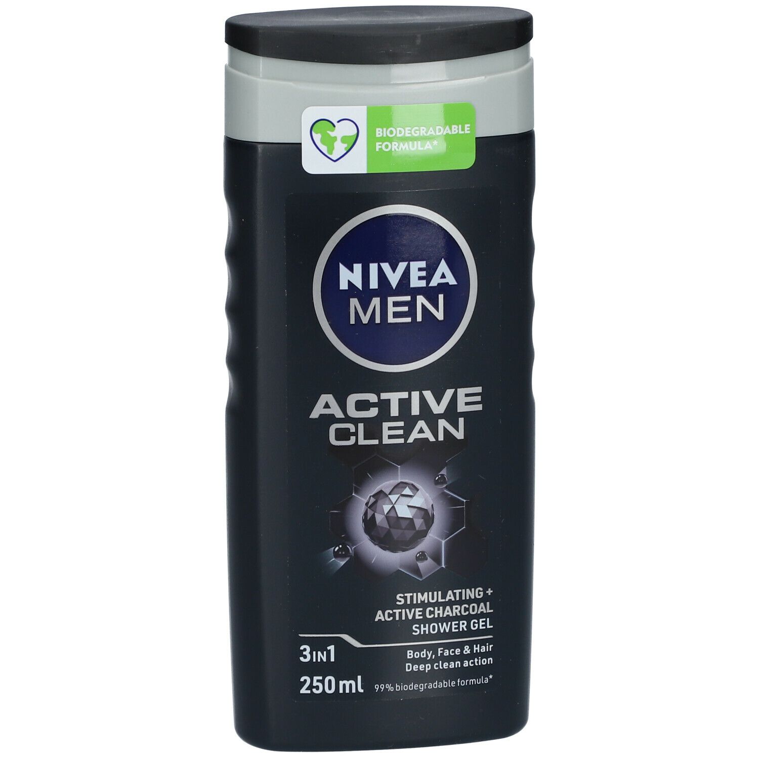 Zwarte douchegelfles met grijze dop. Opschrift: NIVEA MEN Active Clean, 3in1, 250ml. Met actieve kool.