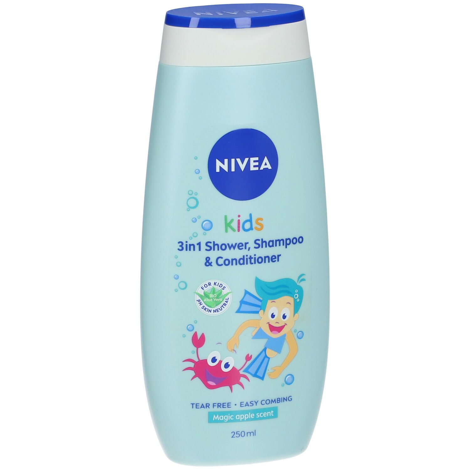 Lichtblauwe NIVEA Kids 3-in-1 douchegel. Opschrift: 3-in-1 Shower, Shampoo & Conditioner. Illustratie: jongen en krab. 250ml.