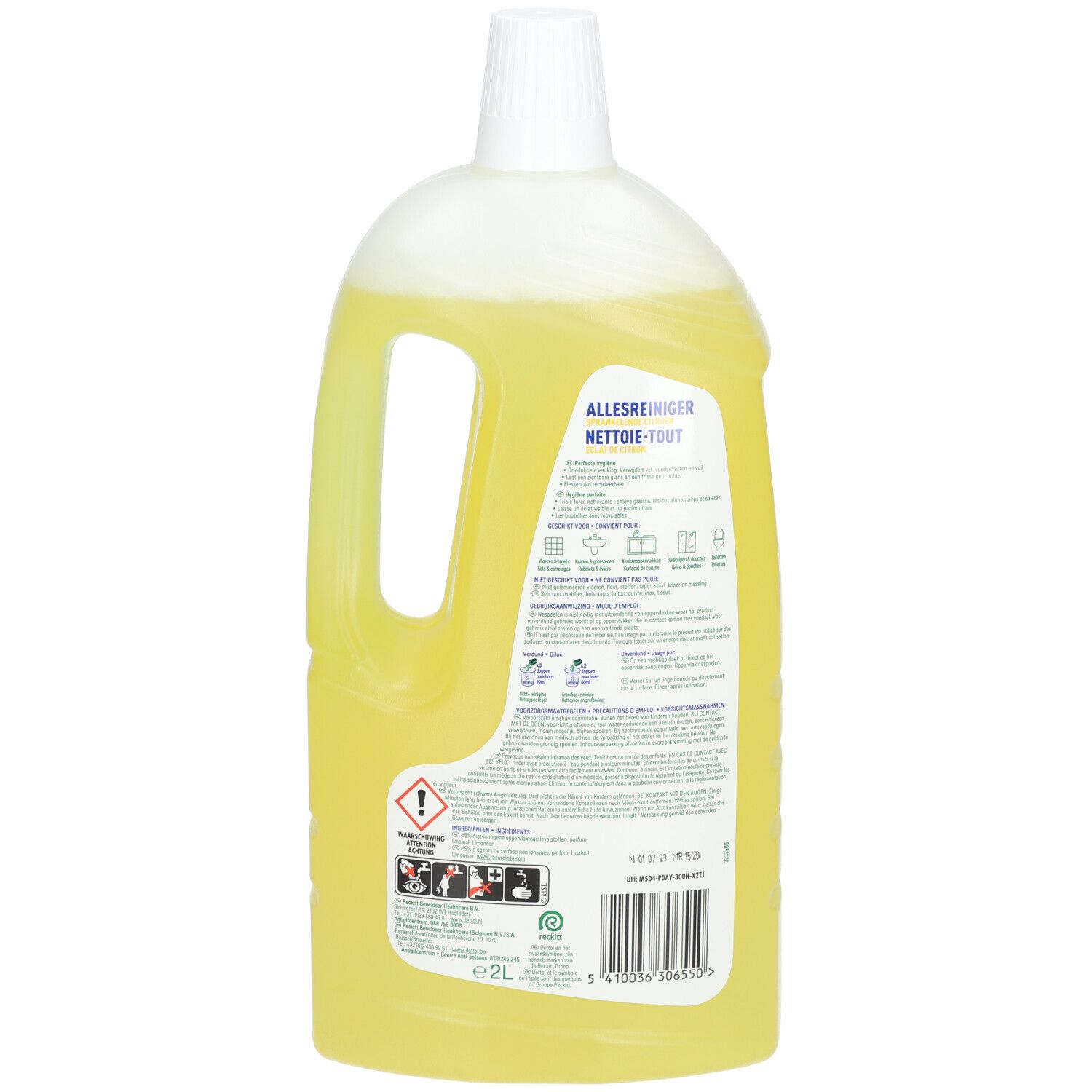 Achterkant van een gele vloeistoffles. Opschrift: Allesreiniger, waarschuwingen, 2L. Recycling symbool.
