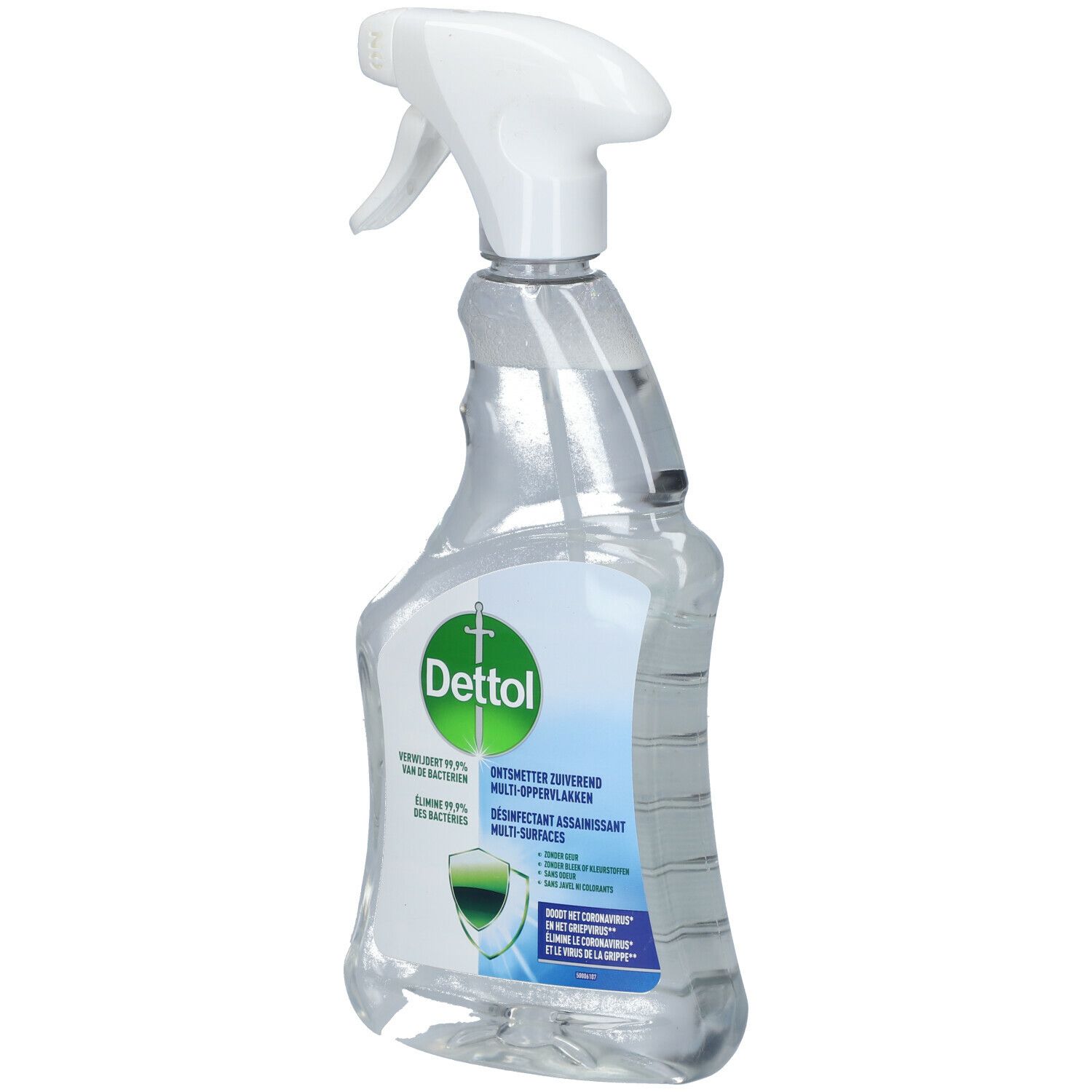 Transparante spuitfles met witte spuitkop. Etiket met logo en tekst. Product: Multi-oppervlakken desinfectiemiddel.