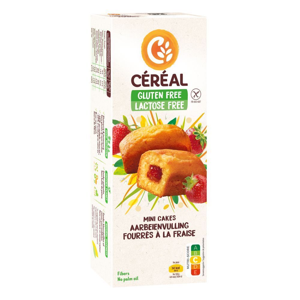 Verpackung mit Mini-Kuchen mit Erdbeerfüllung. Glutenfrei, laktosefrei. Marke Céréal. Mit Erdbeeren dekoriert.